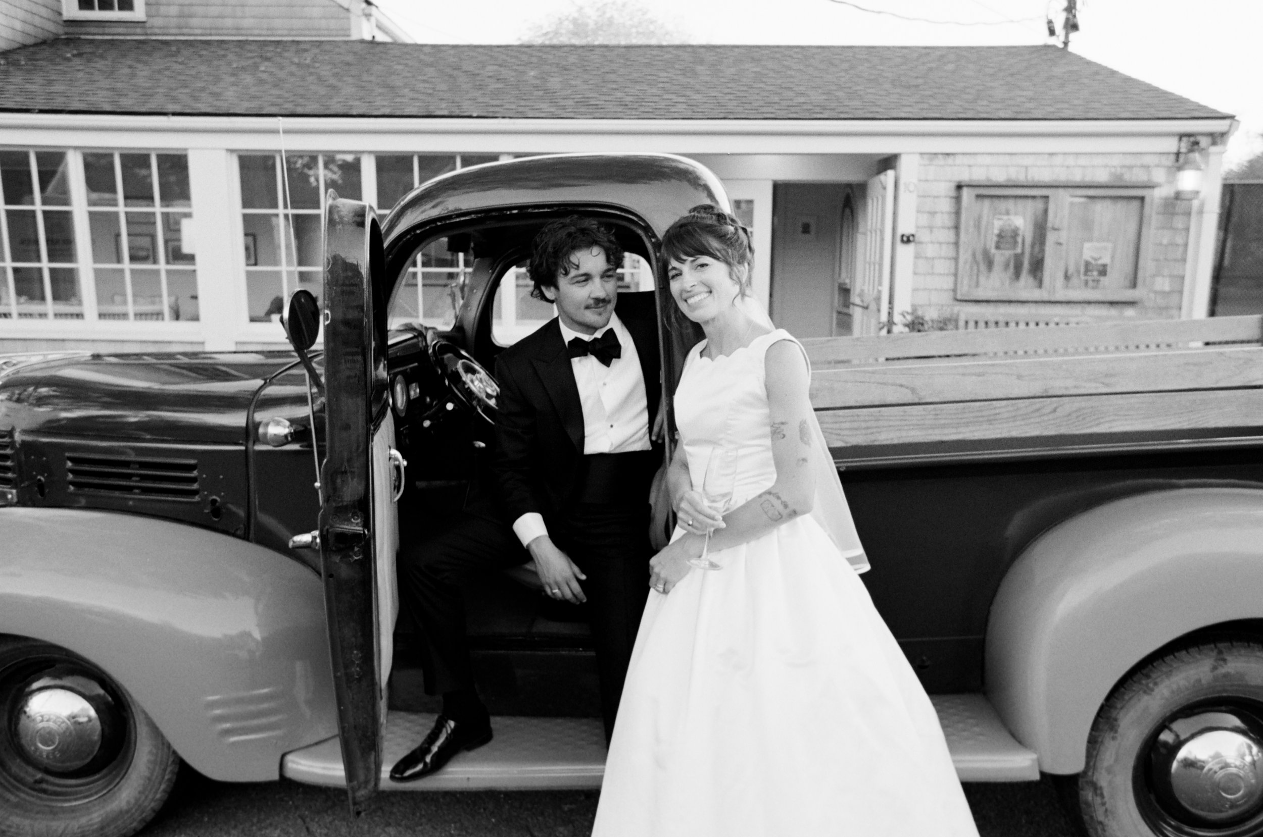 Katie+Ted_NantucketWedding_ChelliseMichaelPhotography-8011.jpg