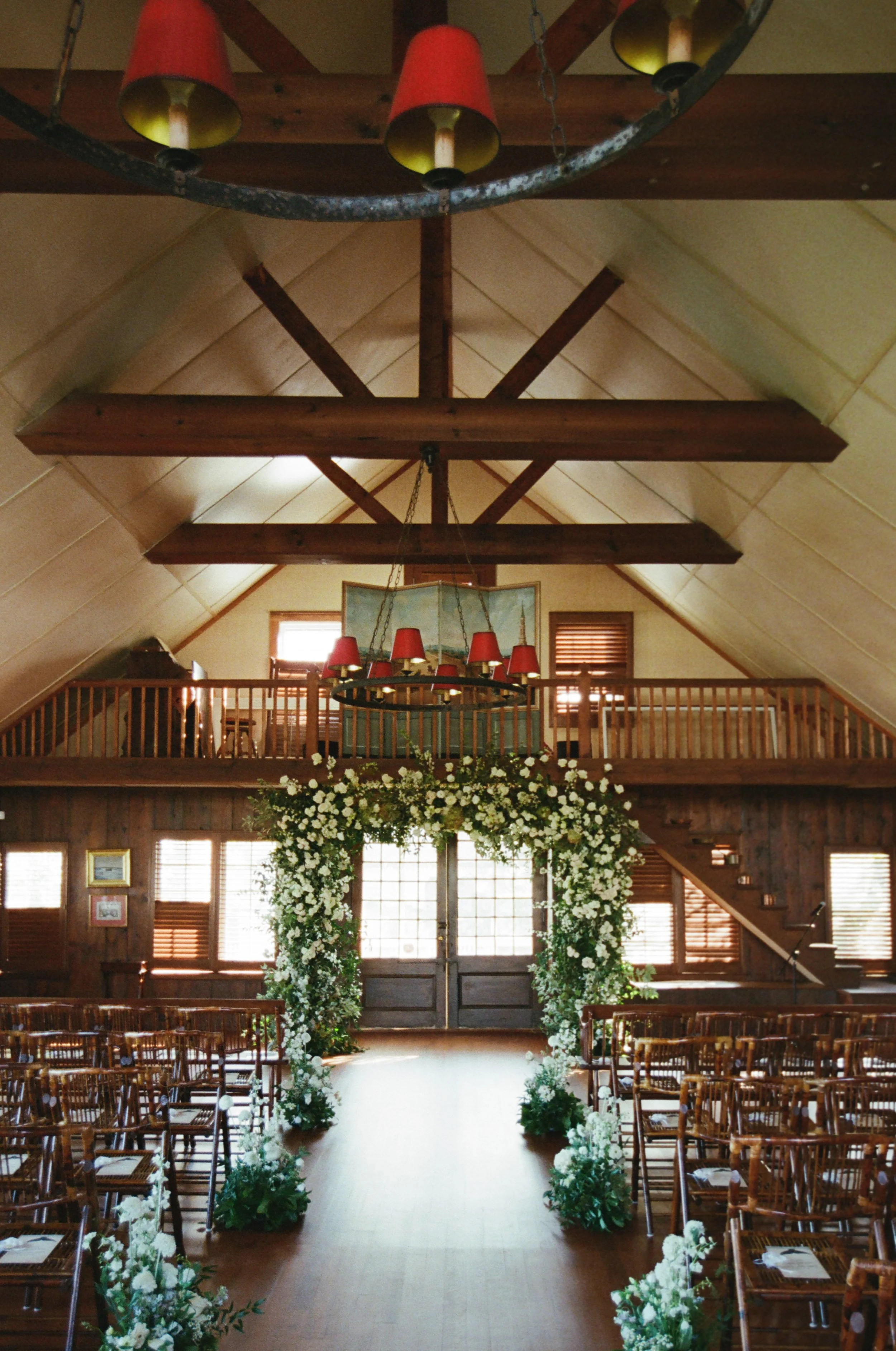 Katie+Ted_NantucketWedding_ChelliseMichaelPhotography-6008.jpg