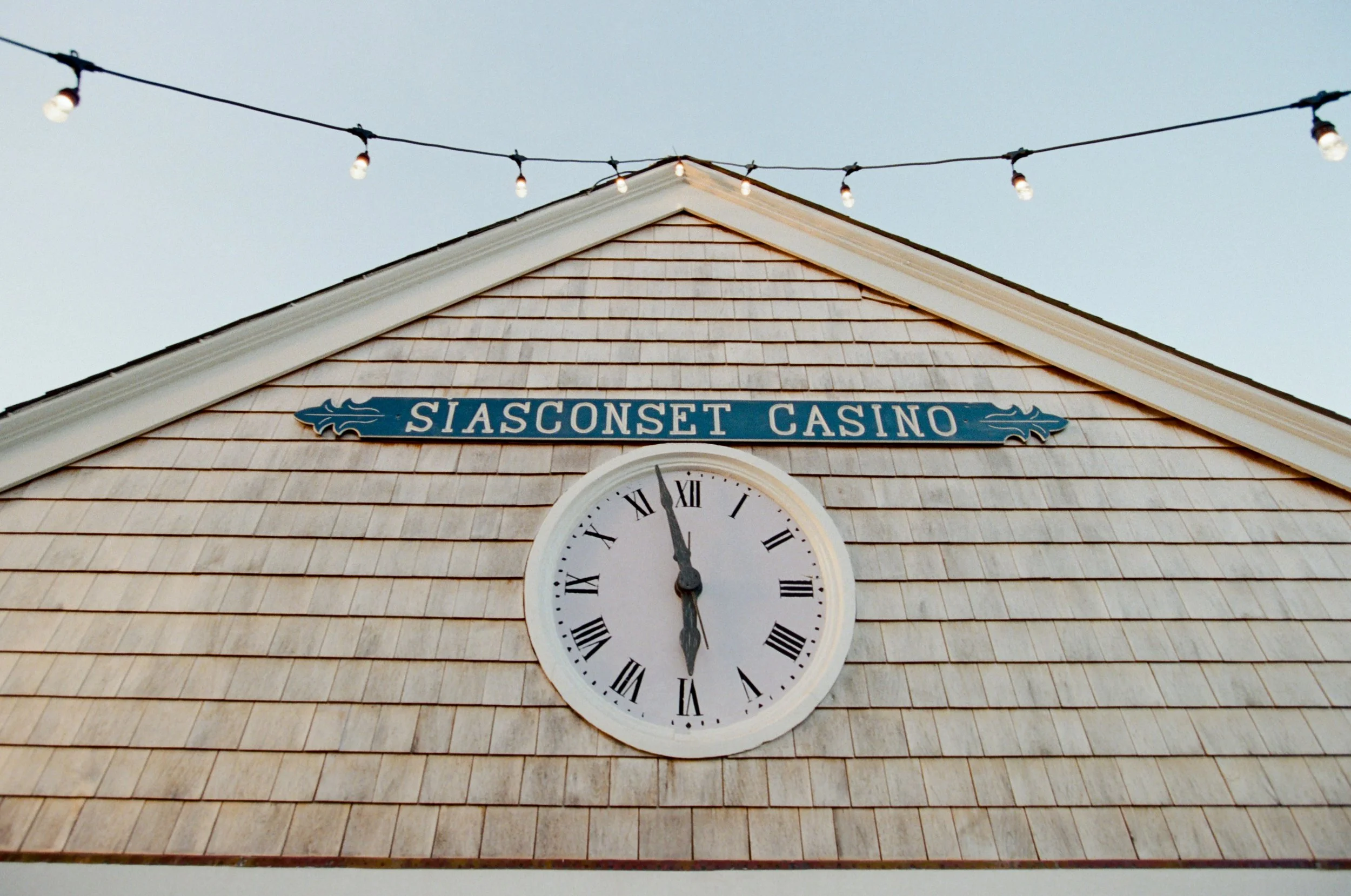 Katie+Ted_NantucketWedding_ChelliseMichaelPhotography-8022.jpg
