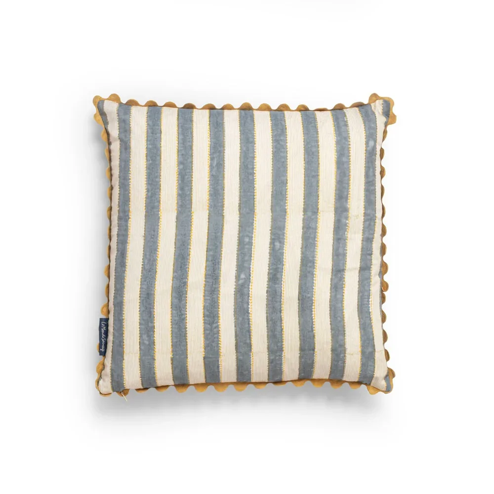 Supernova Cushion Key West Scalloped