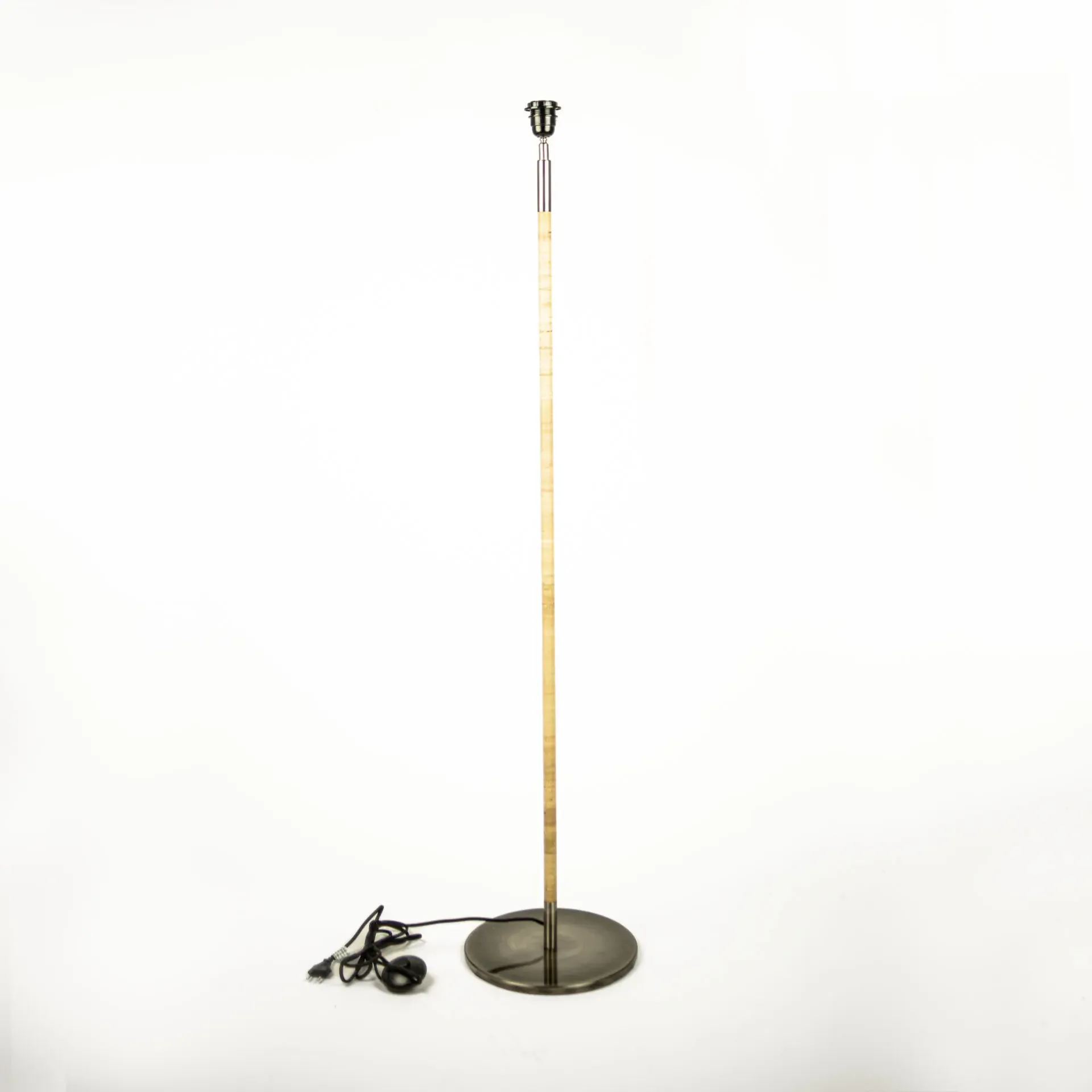 John floor lamp rattan