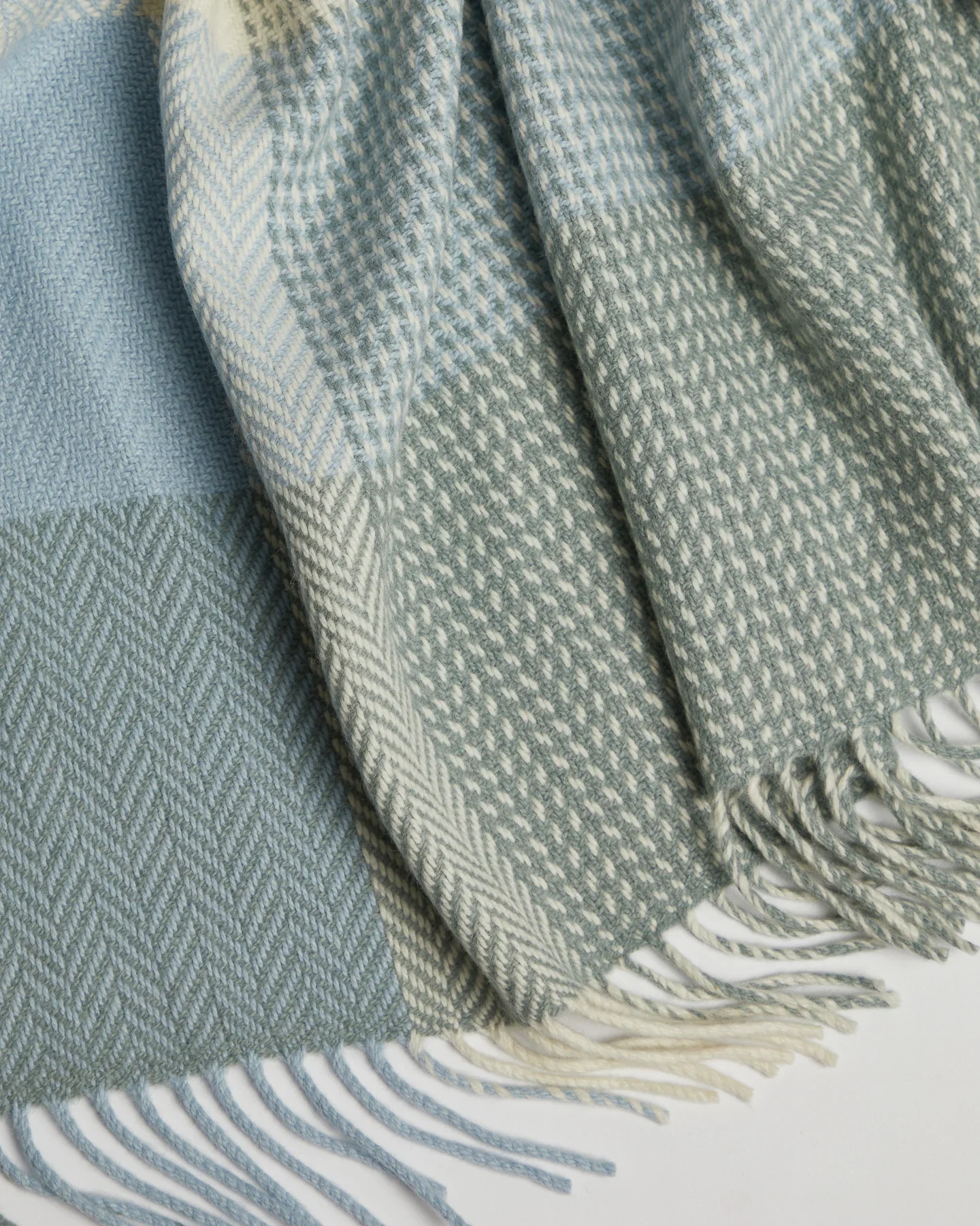 Tara Cashmere and Lambswool Throw