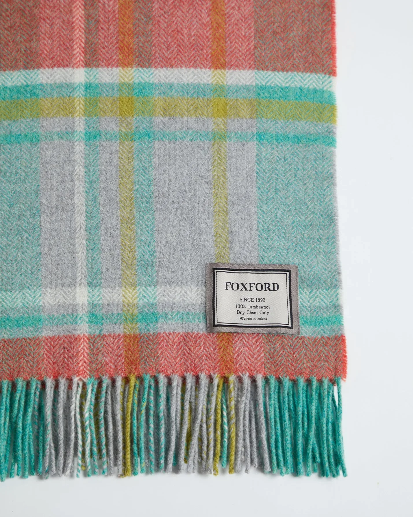 Spraoi Lambswool Throw