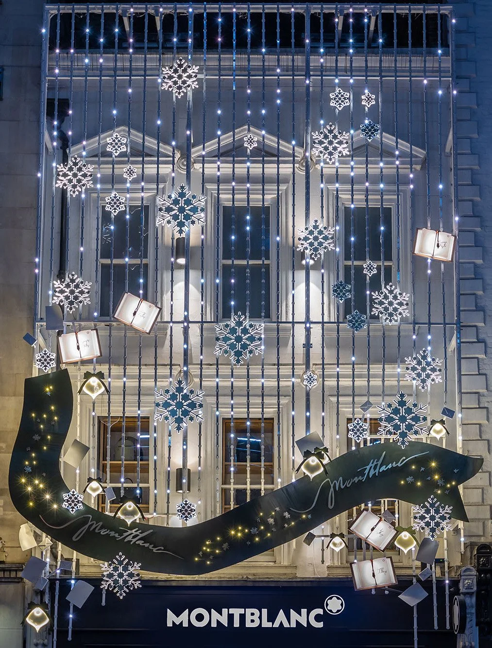 Collective Twenty 5 worked with Montblanc to deliver a festive exterior facade activation for their flagship store on New Bond Street