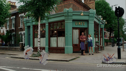 Aviva_BTS_Film (6).gif