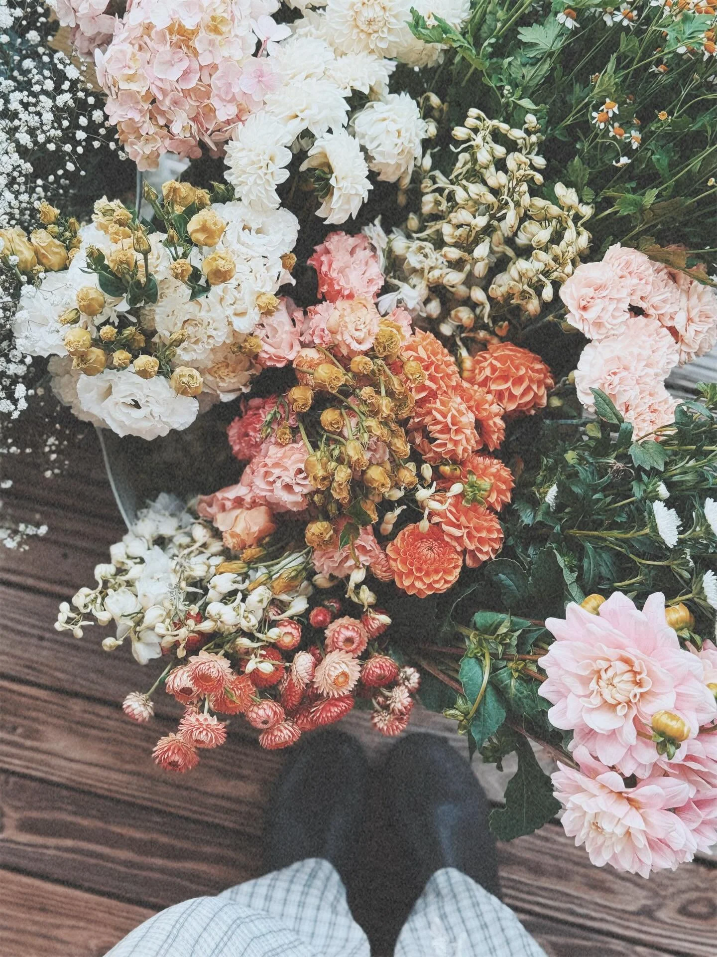 A sneak peak ✨🌸🍃🌷Our first pop up market is tomorrow - Saturday 28th March 10am-3pm at @silverdaleshoppingcentre us two Caity&rsquo;s can&rsquo;t wait to see you there!