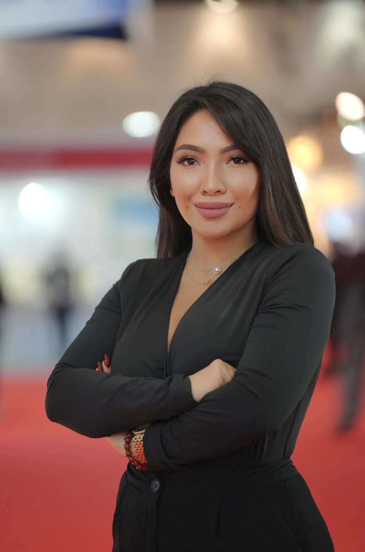 Meet the team behind REINV8NT: marketing, events and business set up and business experience across the UAE and GCC, now building rooms worth being in. A women led dubai based business.