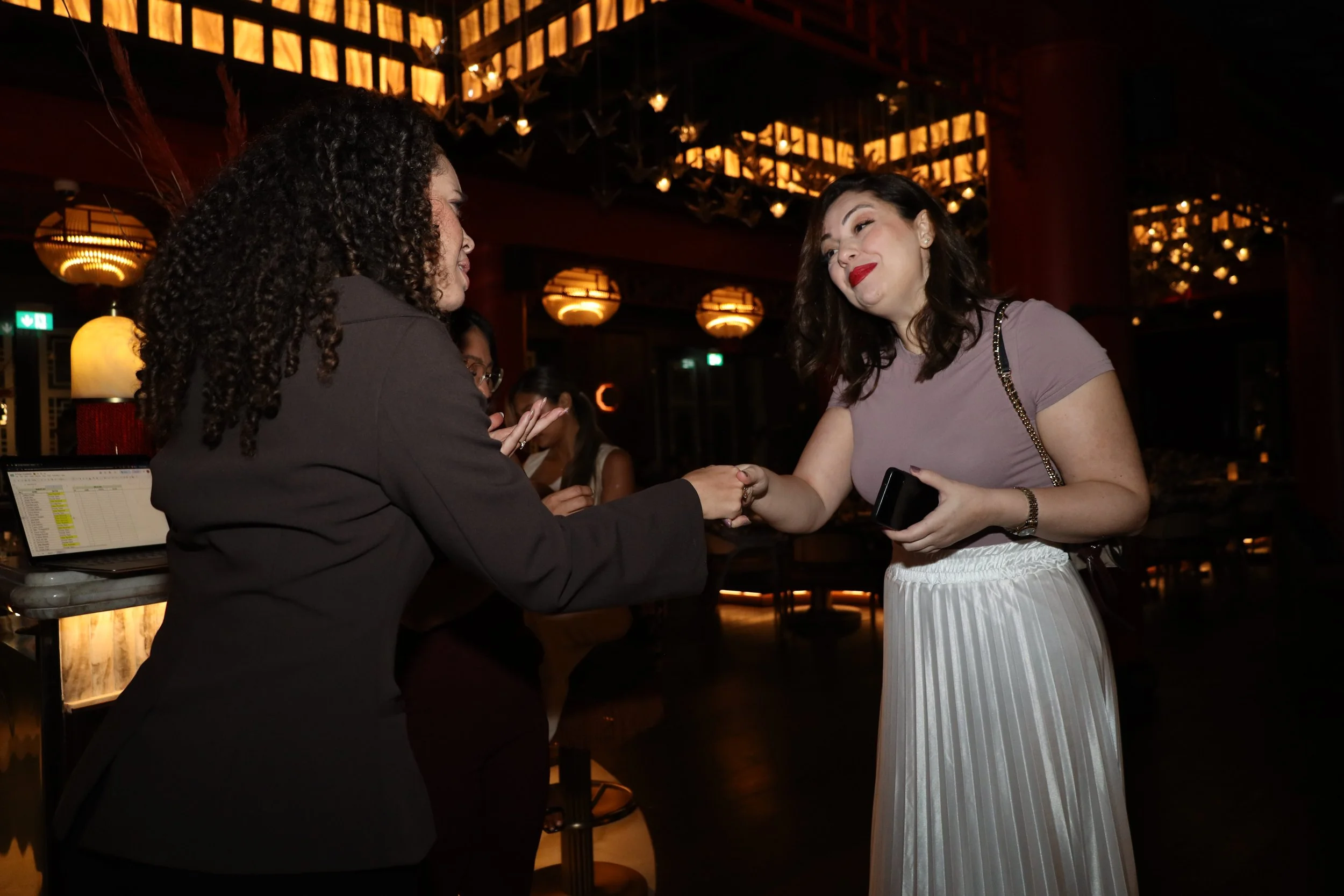 REINV8NT business consultancy session for entrepreneurs, founders & new to Dubai. Business Setup in Dubai, women led business. Launch event for a newly licensed business in Dubai, produced by REINV8NT. Business setup support for entrepreneurs new to