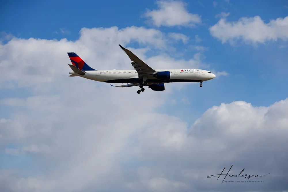 Delta heavies aviation prints