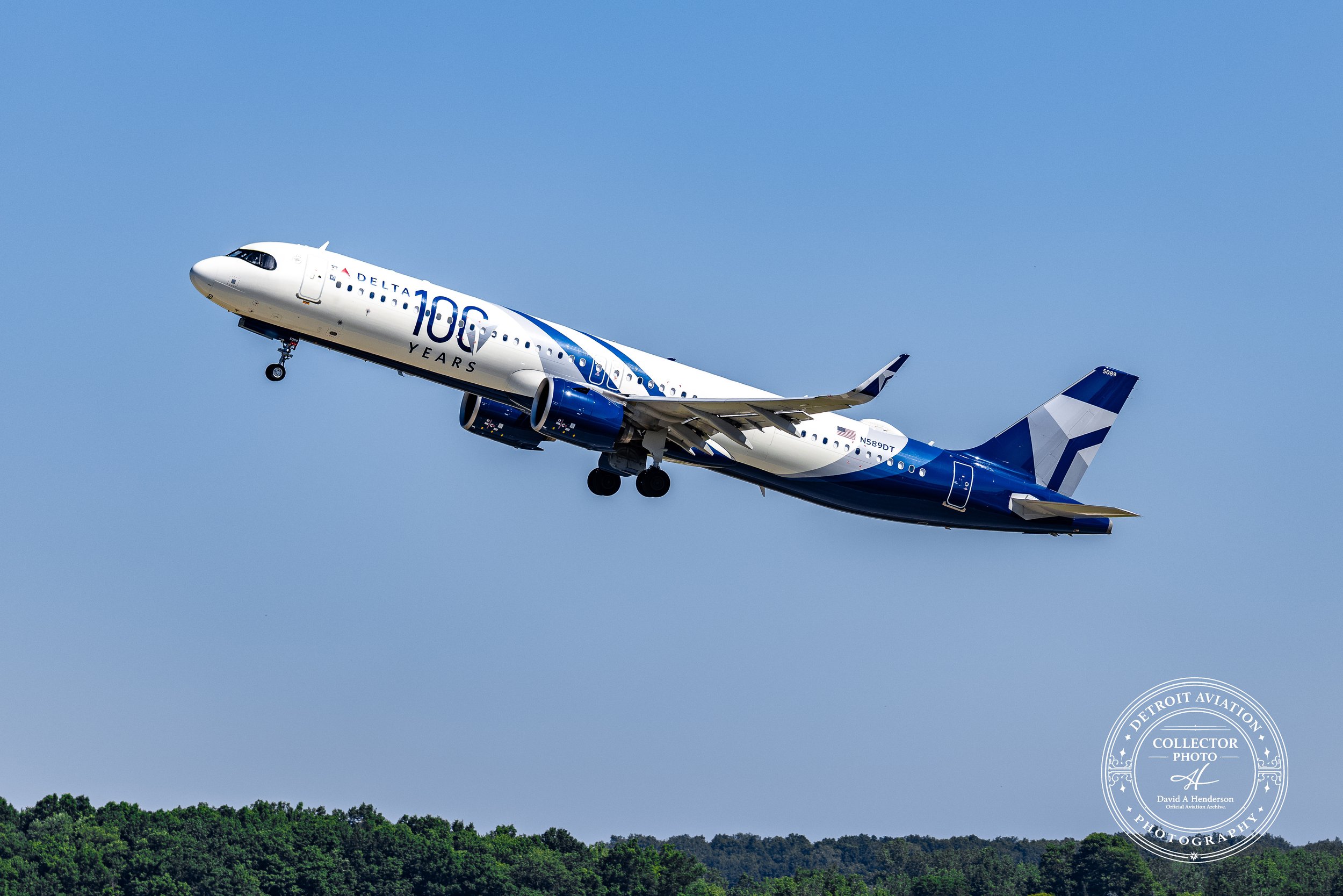 Delta N589T 100 Years-1.jpg