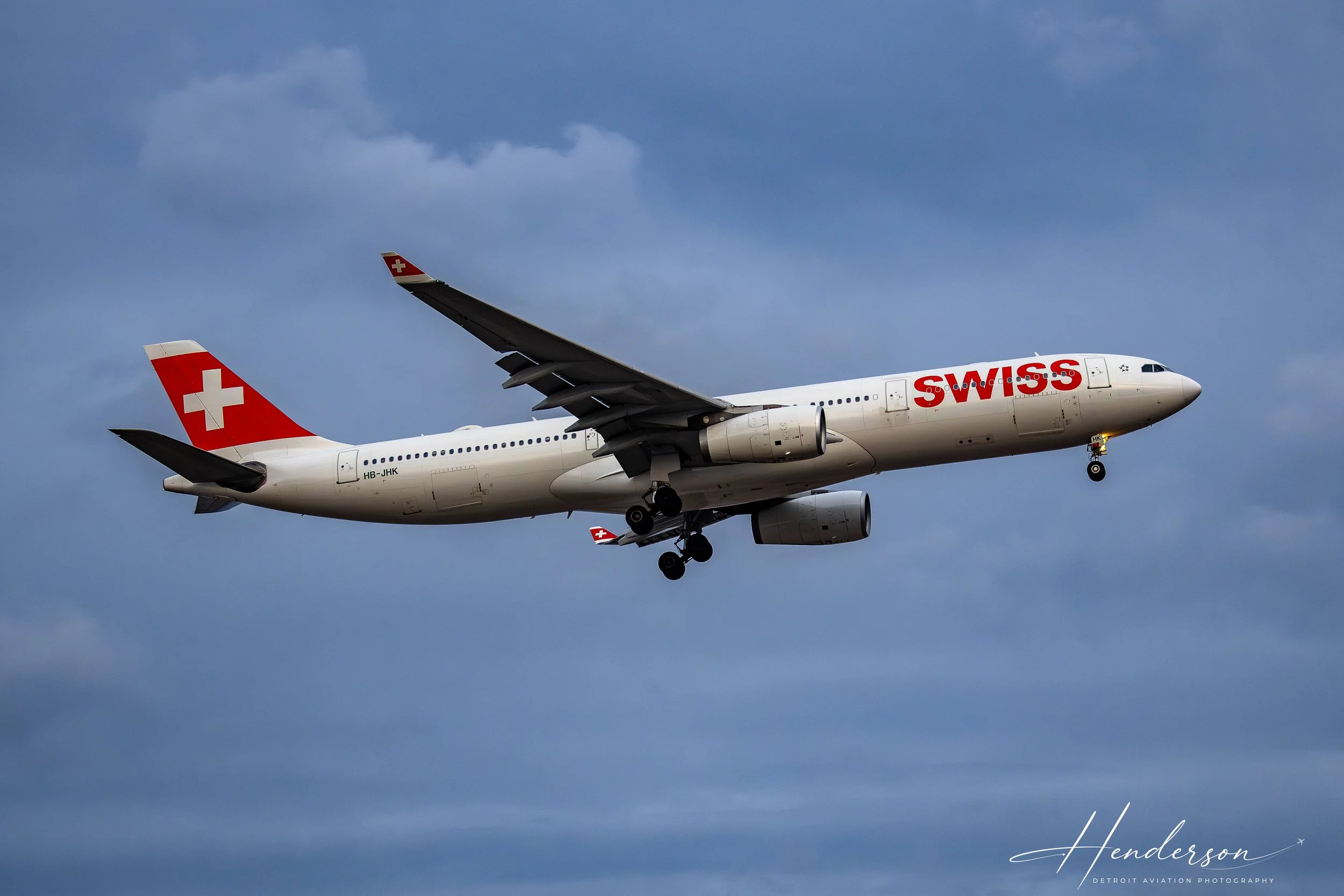 HB-JHK_Swiss Air-1.jpg