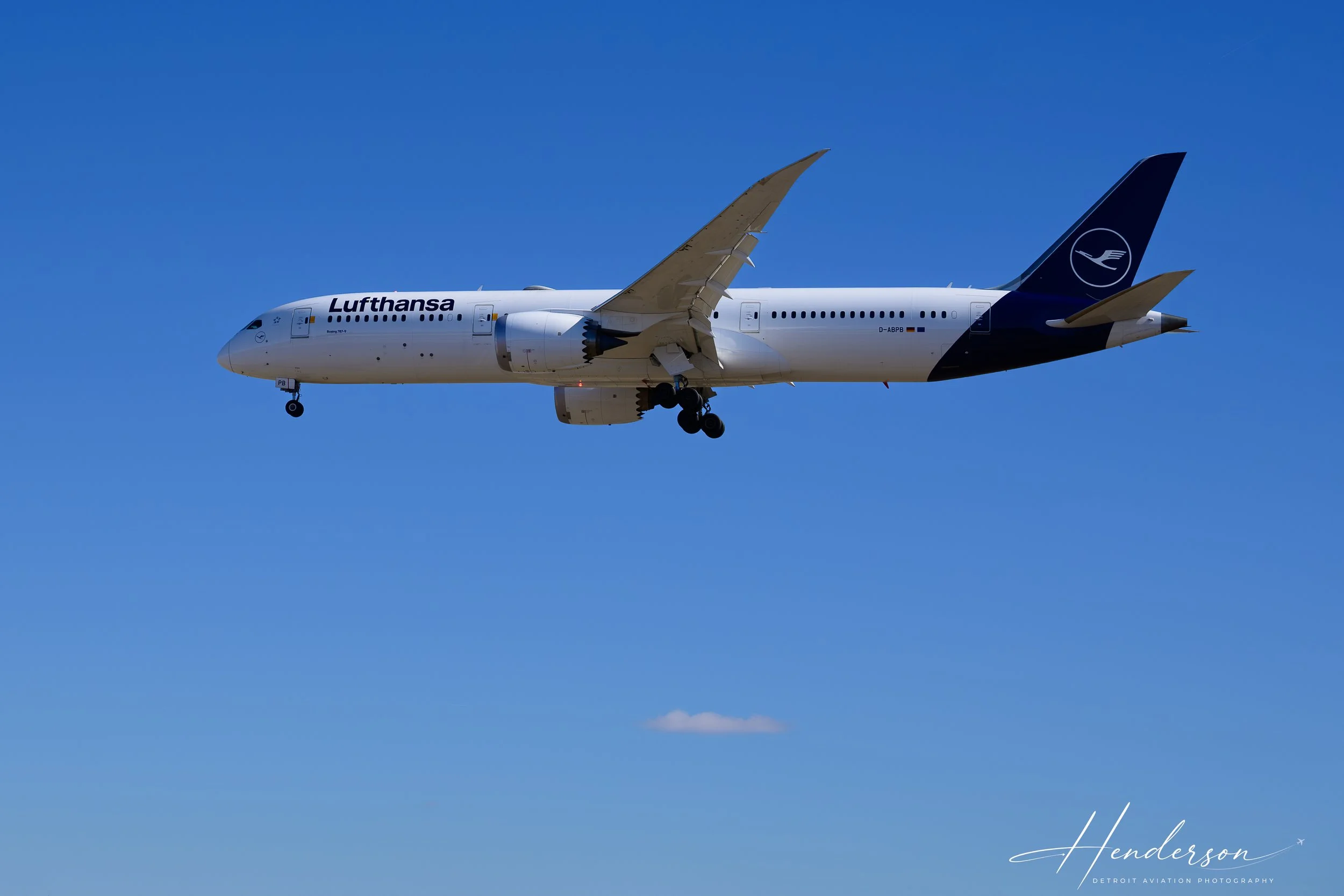 D-ABPB_Lufthansa-1.jpg