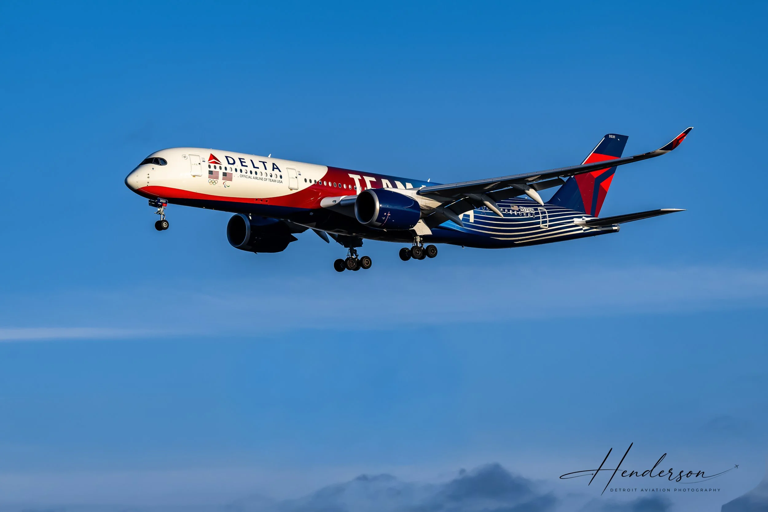 Team USA Cortina Delta_N531DN