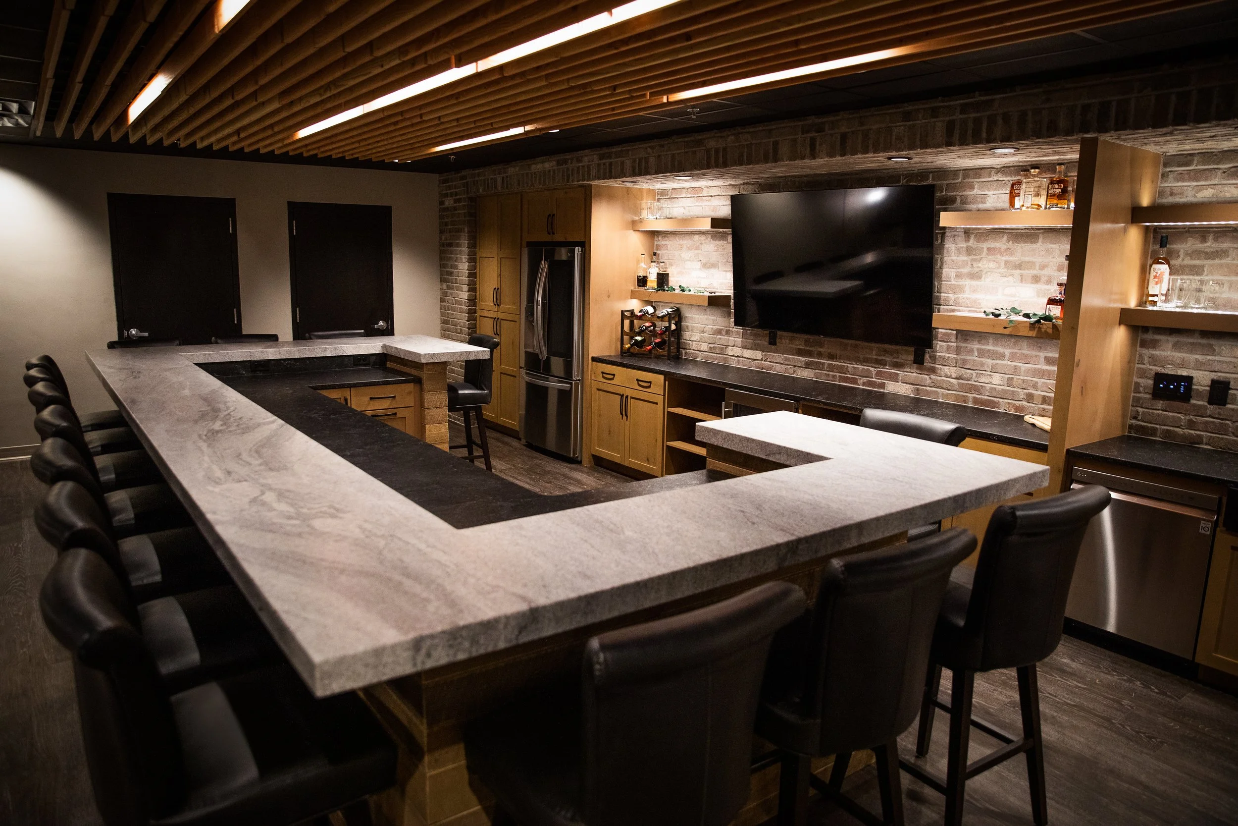the-corner-pub-tv-3-riegis-design-co.JPG