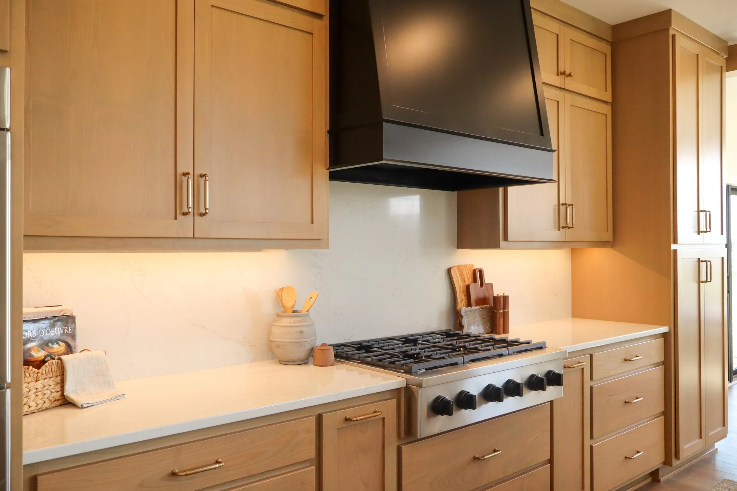 modern-prairie-showcase-range-hood-details-riegis-design-co.JPG