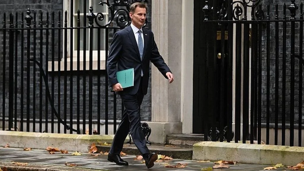 Chancellor says “easy option” capital spending cuts would have limited the future