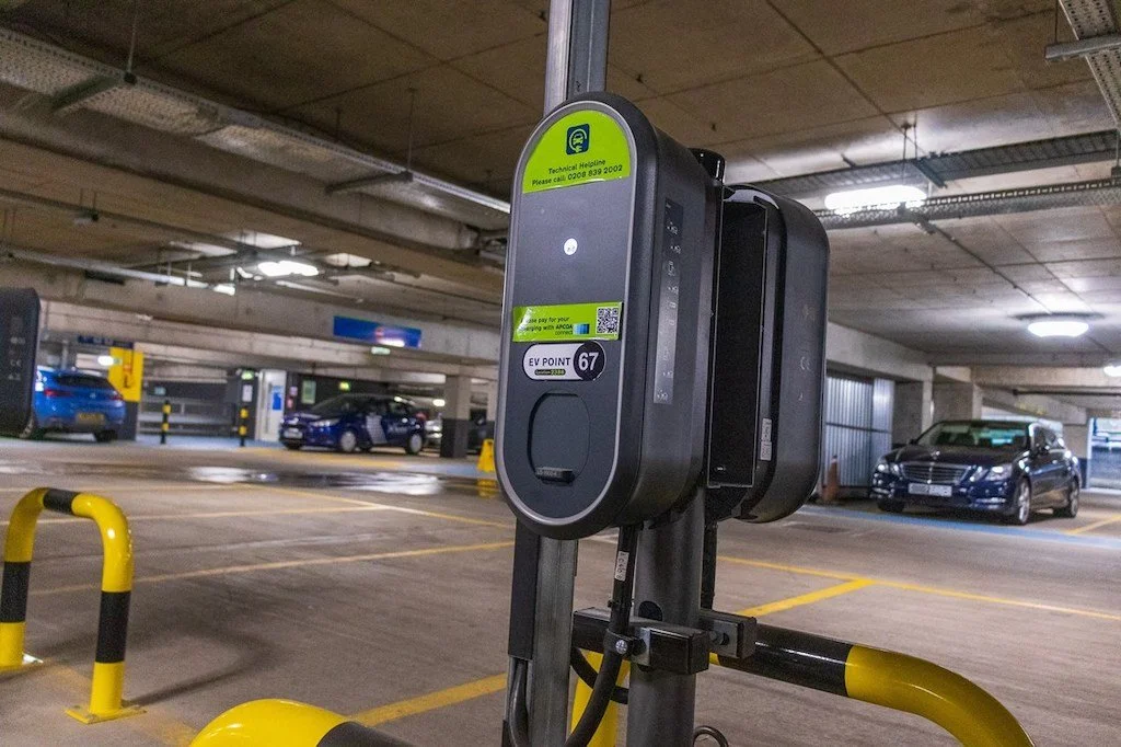 Network Rail extends EV charging infrastructure to Edinburgh’s Waverley station car park