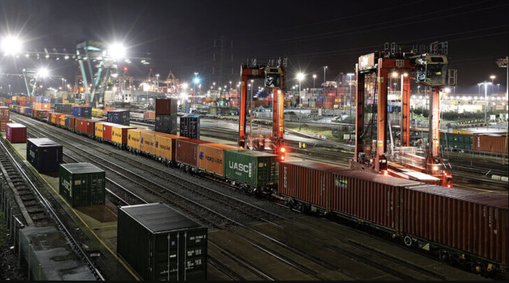 Port of Southampton modal shift programme cuts 64,300 lorry journeys in first year