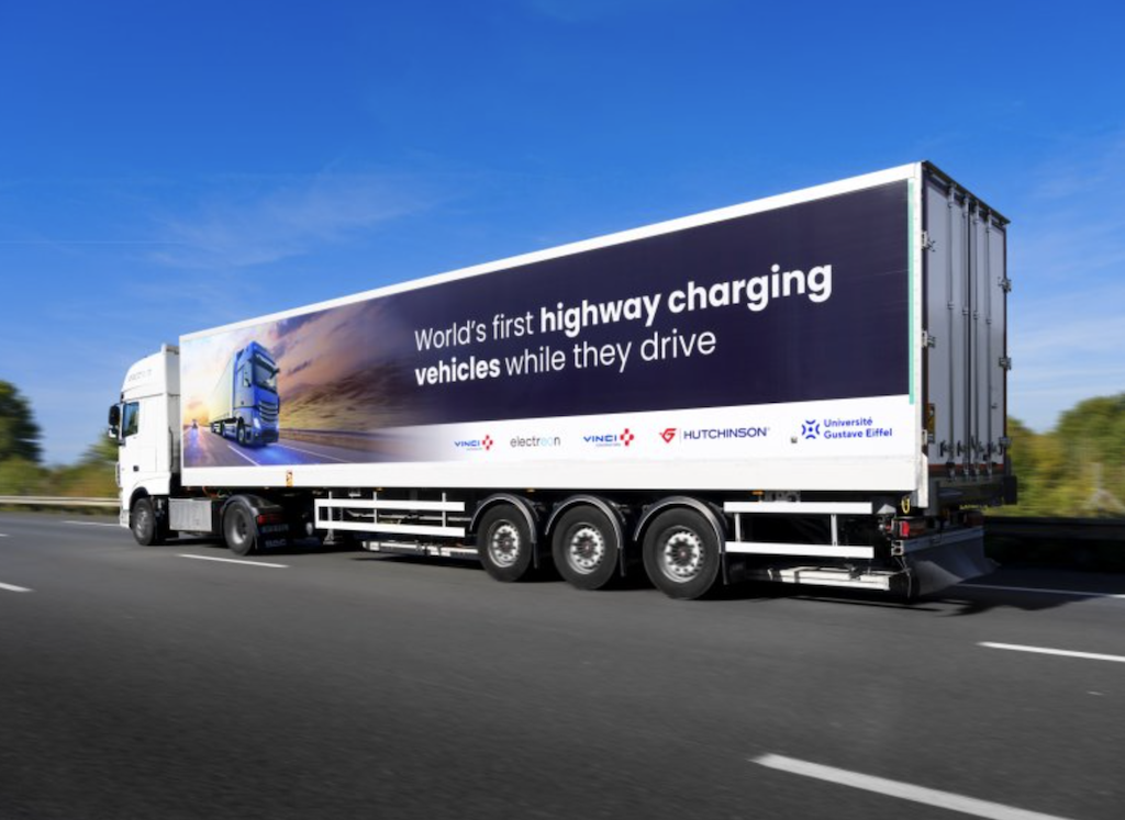 VINCI tests charge-as-you-drive technology that could reduce need for EV charging stations