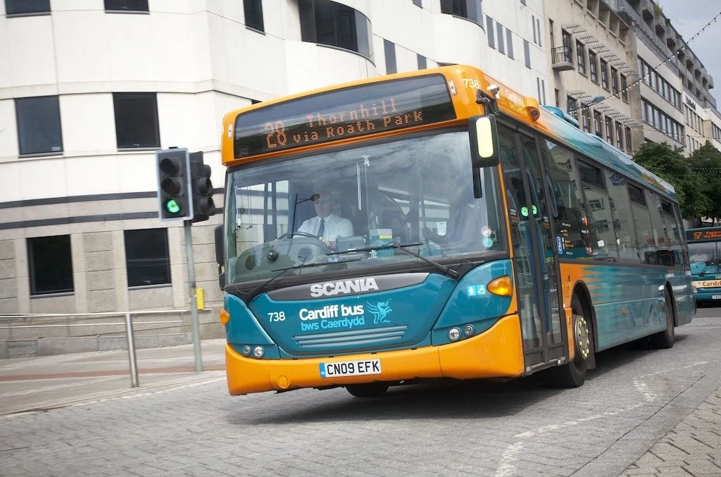 Welsh government to roll out bus franchising on regional basis