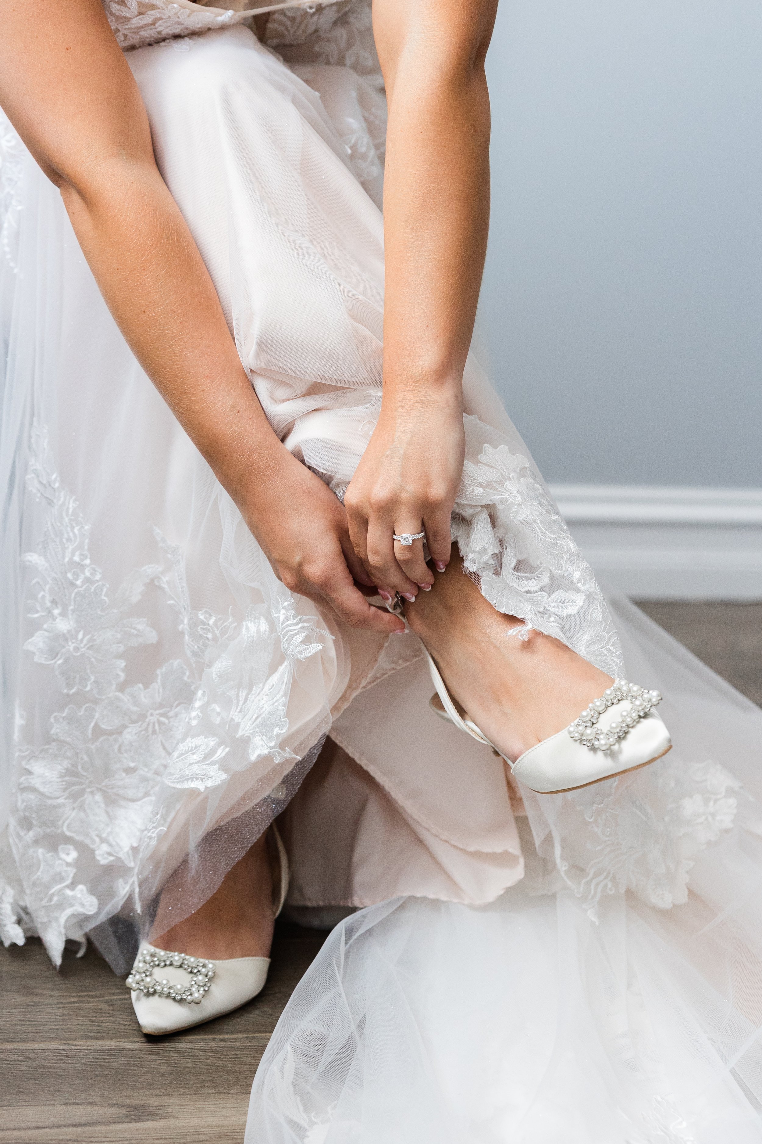 bridalprep-55.jpg