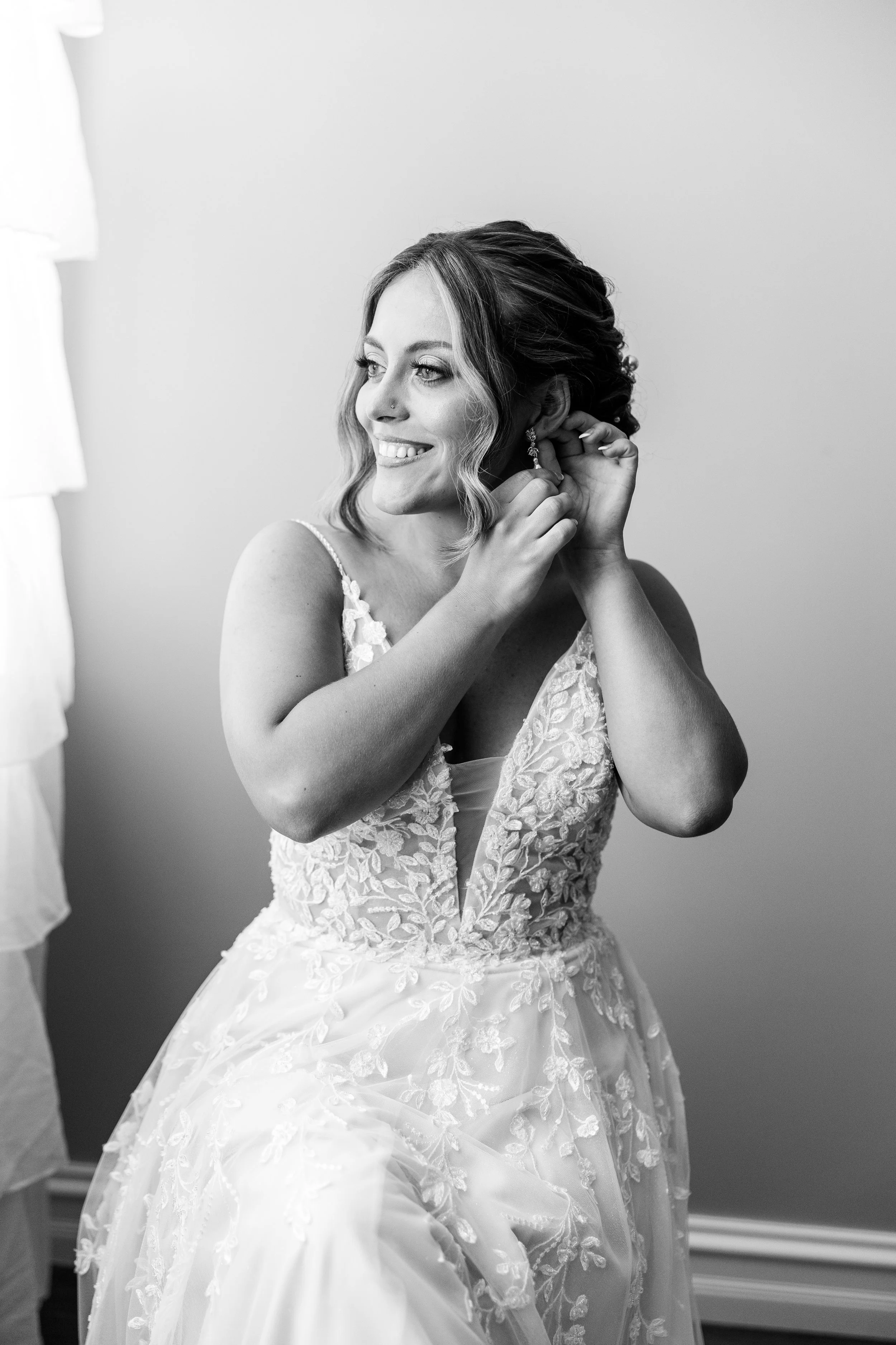 bridalprep-62.jpg