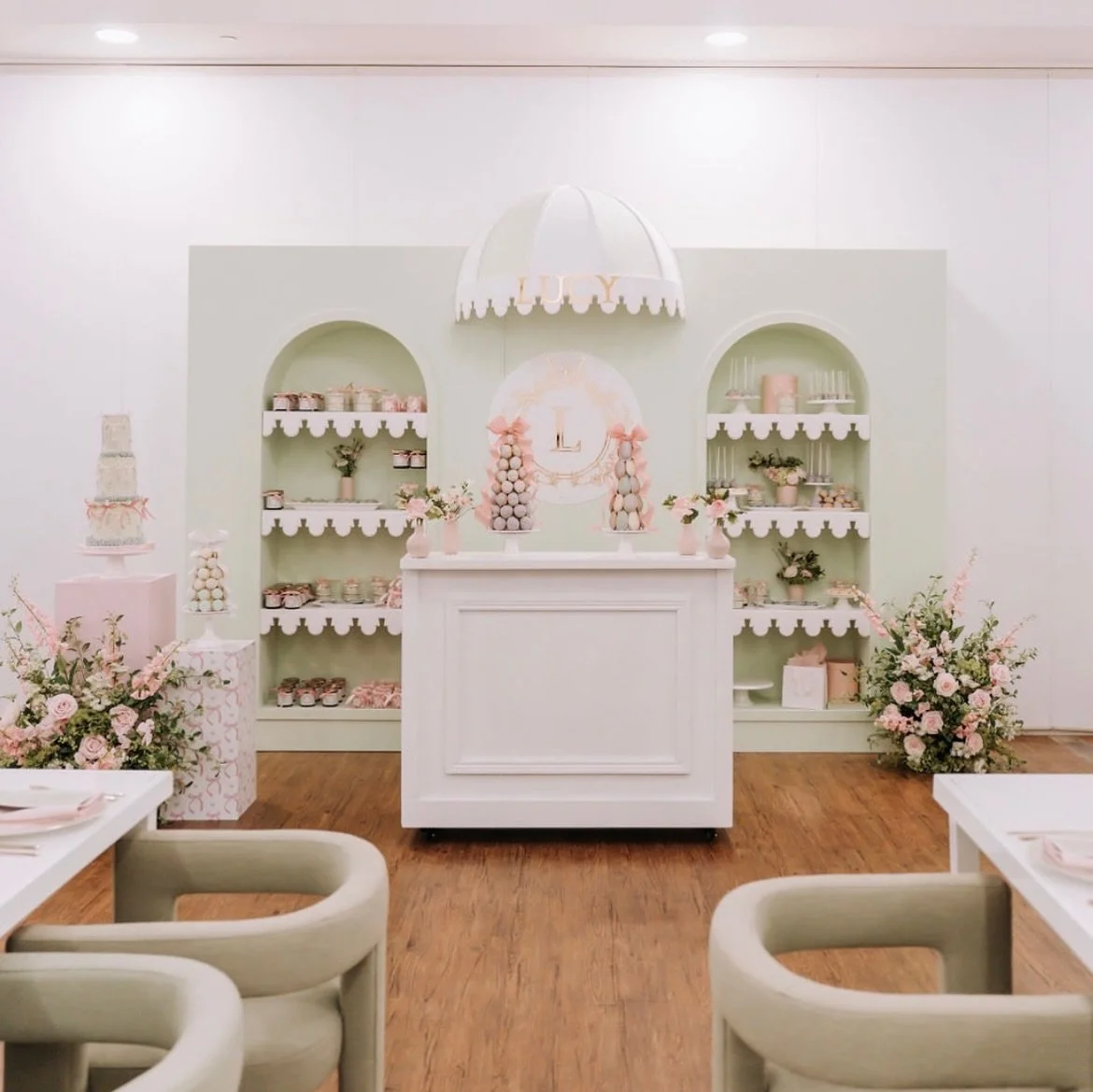 Still dreaming about this Caf&eacute; Ladur&eacute;e&ndash;inspired baptism 💕✨ 

Soft pastels, sweet details, and the prettiest little moments to celebrate a special little girl on her special day!

&mdash;

LOVE LIST🤍
Concept design, florals and b