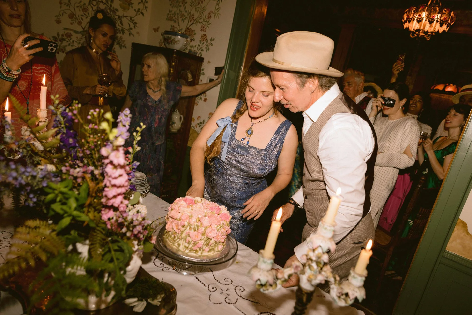 Walls-Trimble_Brooklyn-Garden_Film_Wedding_54.jpg