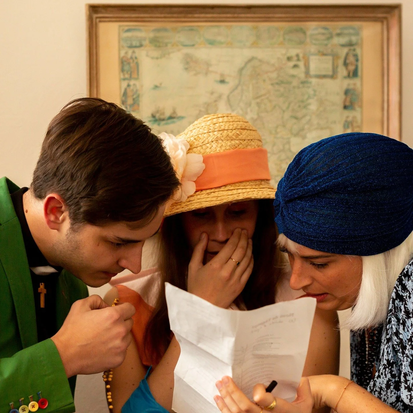 Ce moment pr&eacute;cis o&ugrave; le bilan trimestriel est oubli&eacute;, et o&ugrave; tout l'open space se penche sur le m&ecirc;me bout de papier. 🕵️&zwj;♀️🕵️&zwj;♂️

Chez Immersion, on recr&eacute;e cette &eacute;tincelle de concentration absolu