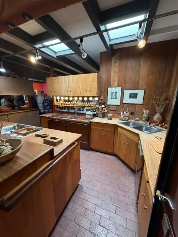 maloof31.webp