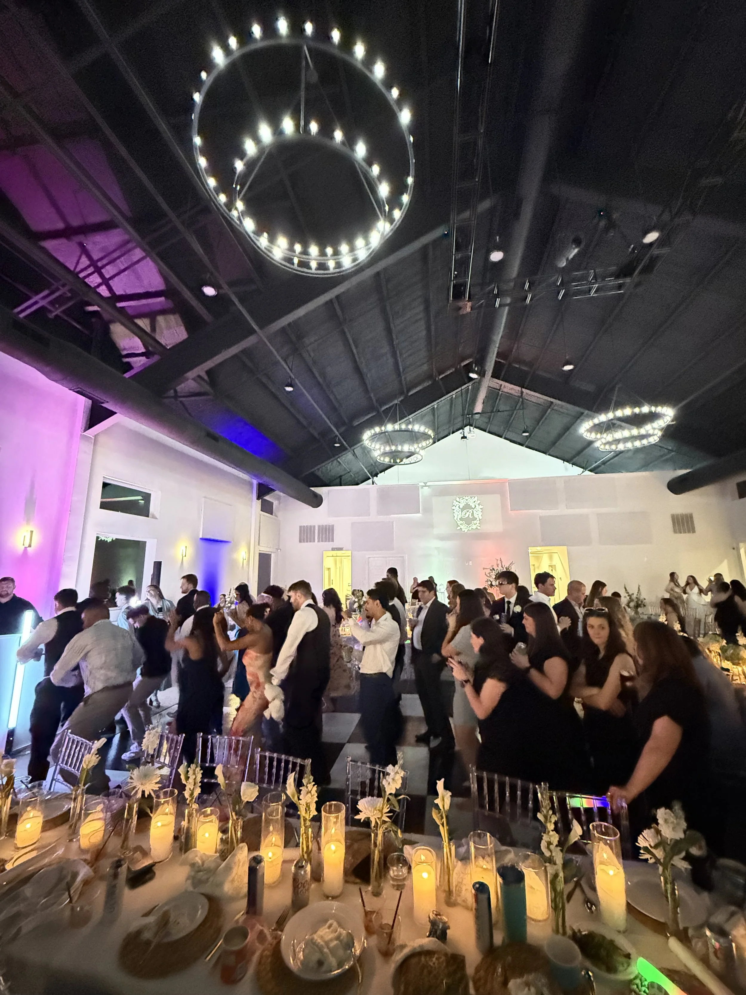 Packed Dance Floor. Venue at Oakdale. Sherwood Arkansas. Wedding DJ.