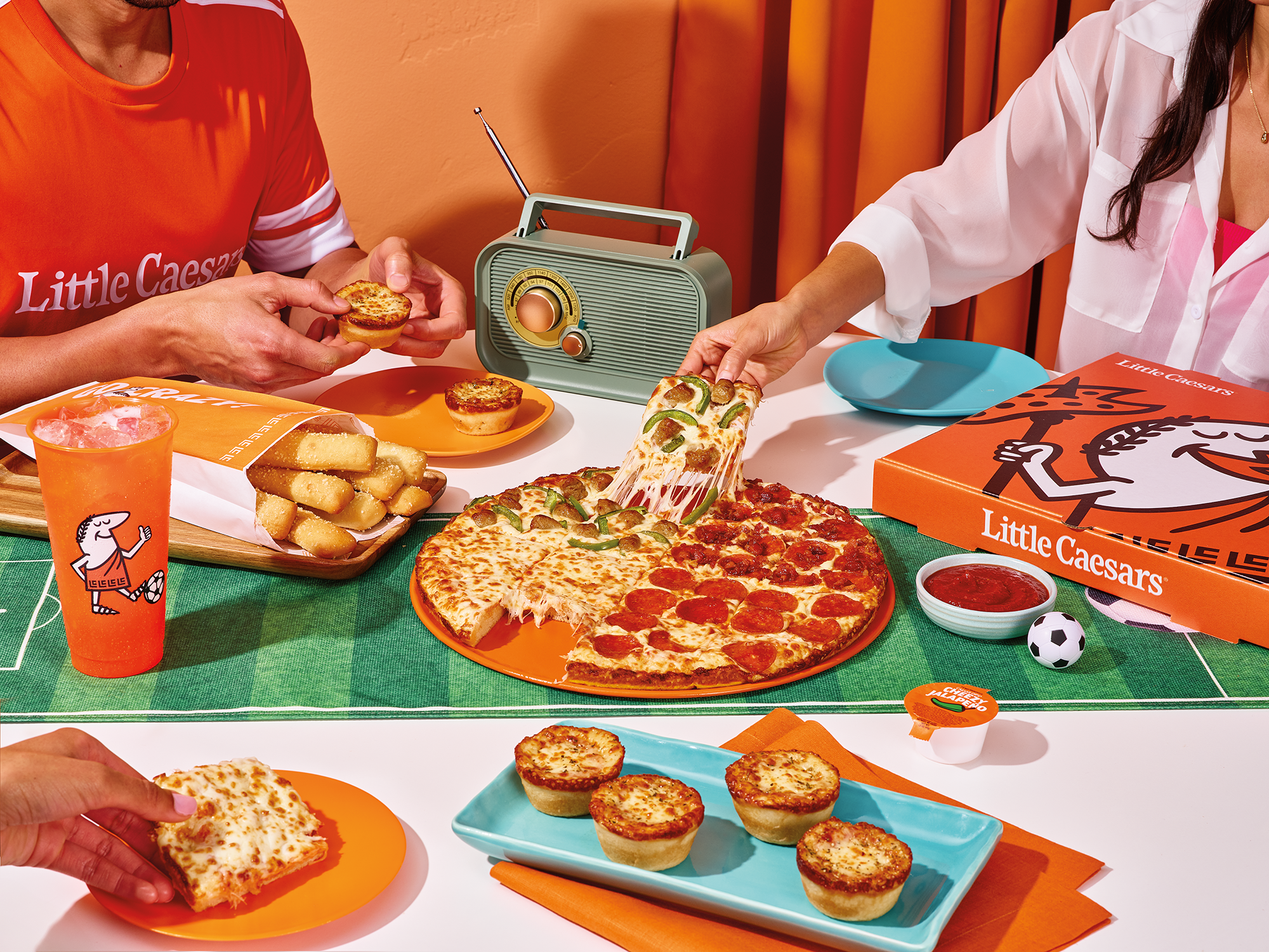 Soccer-Themed Party Table_057_COMP_LAC_RGB.png