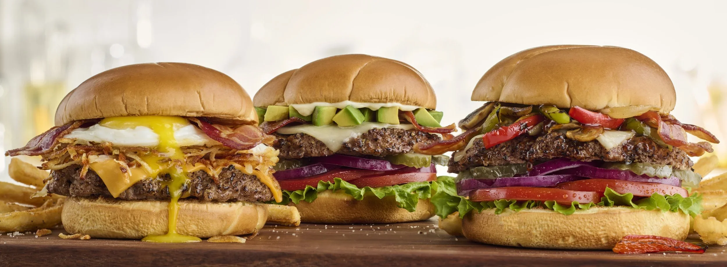 Dennys_Burger+Hero_2383.jpg.webp