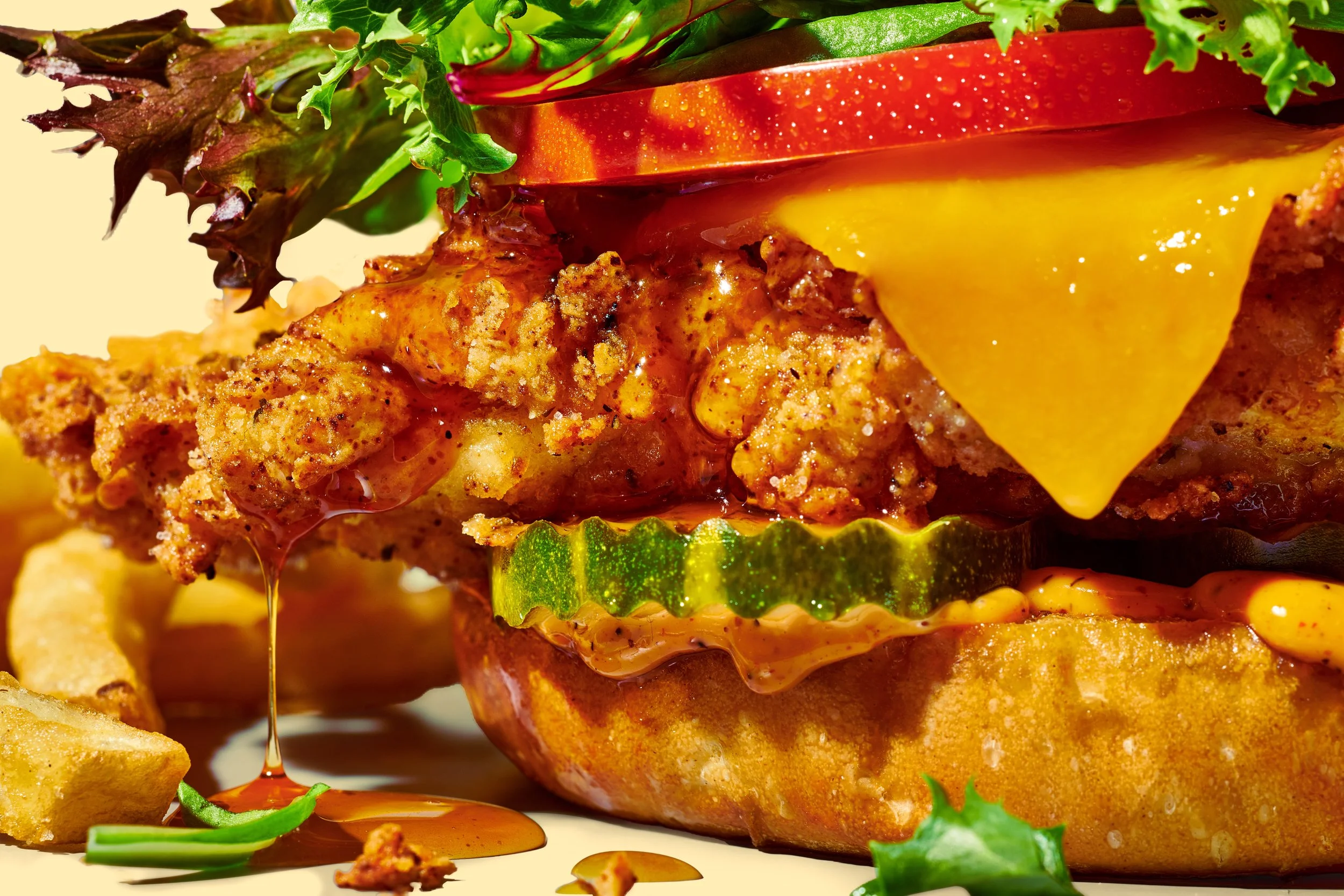 Cinemark_Cinemark Signature Chicken Sandwich_Alts_11590 1.jpg