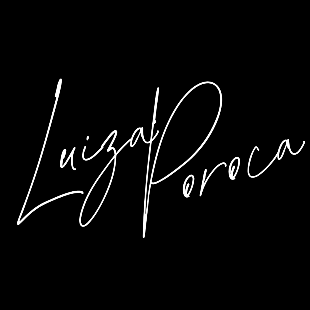 Stylized black background with the white handwritten text "Luiza Poreca".