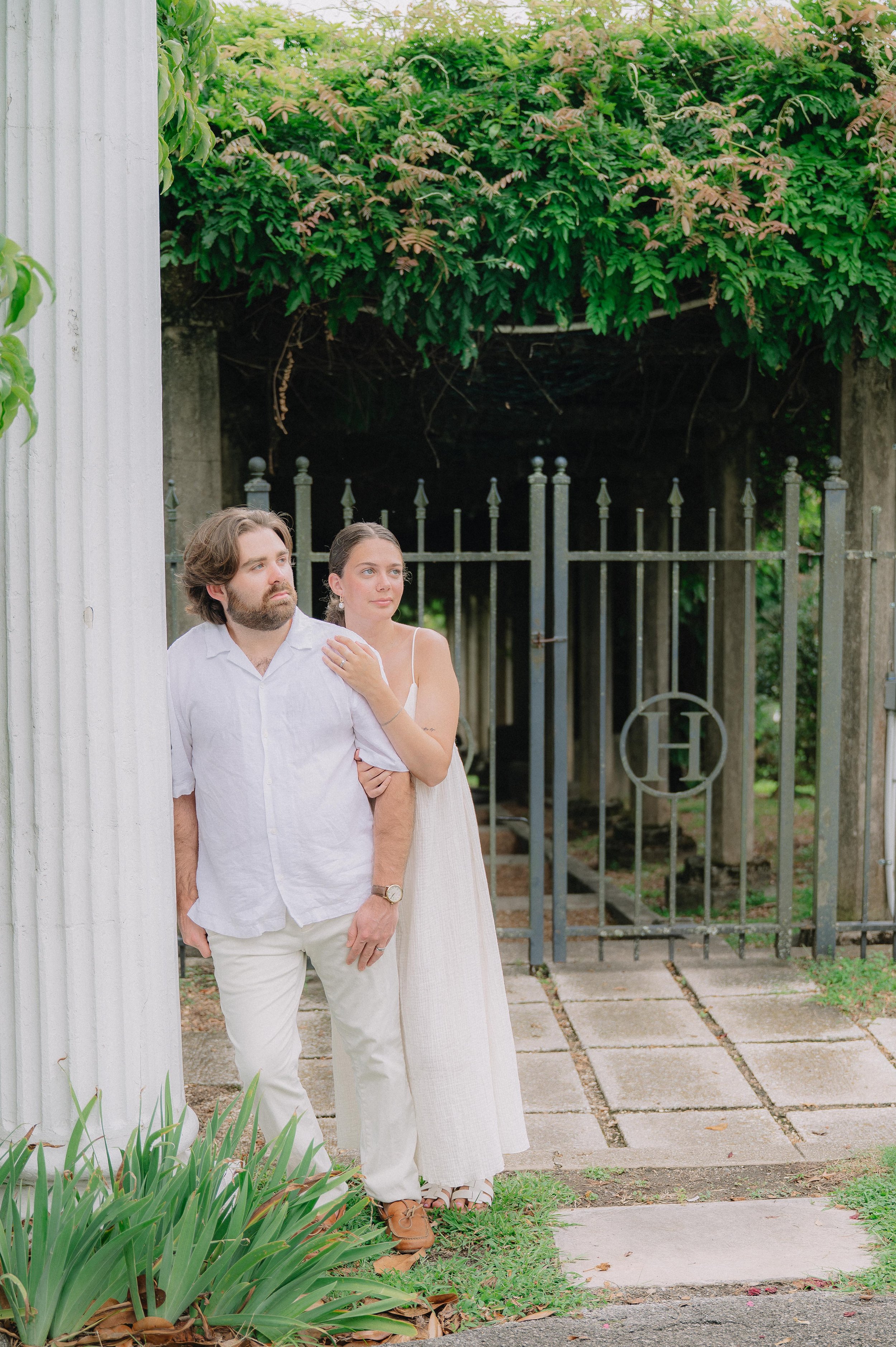 Knoxville engagement photographer capturing a couple at the historic Bleak House