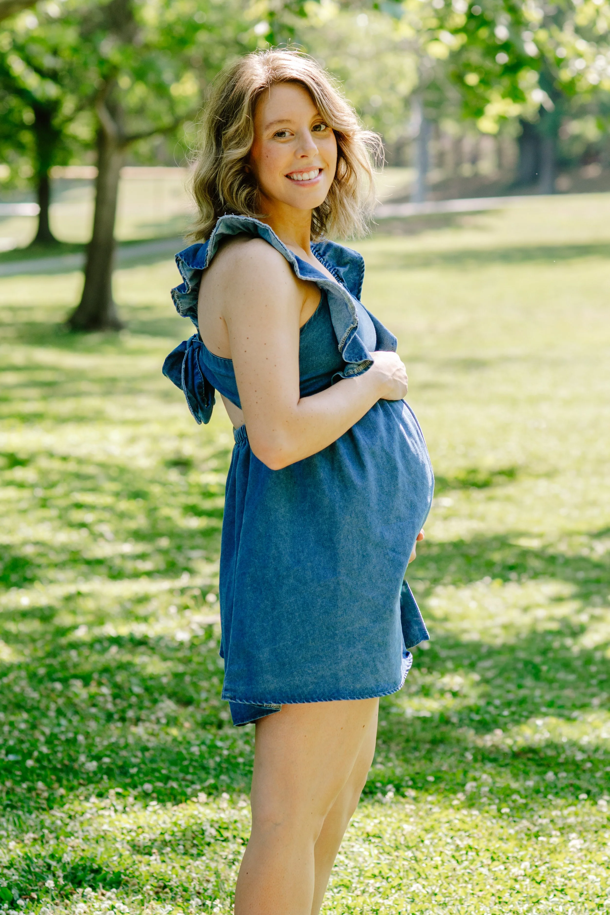 Maryville outdoor maternity family session at golden hour