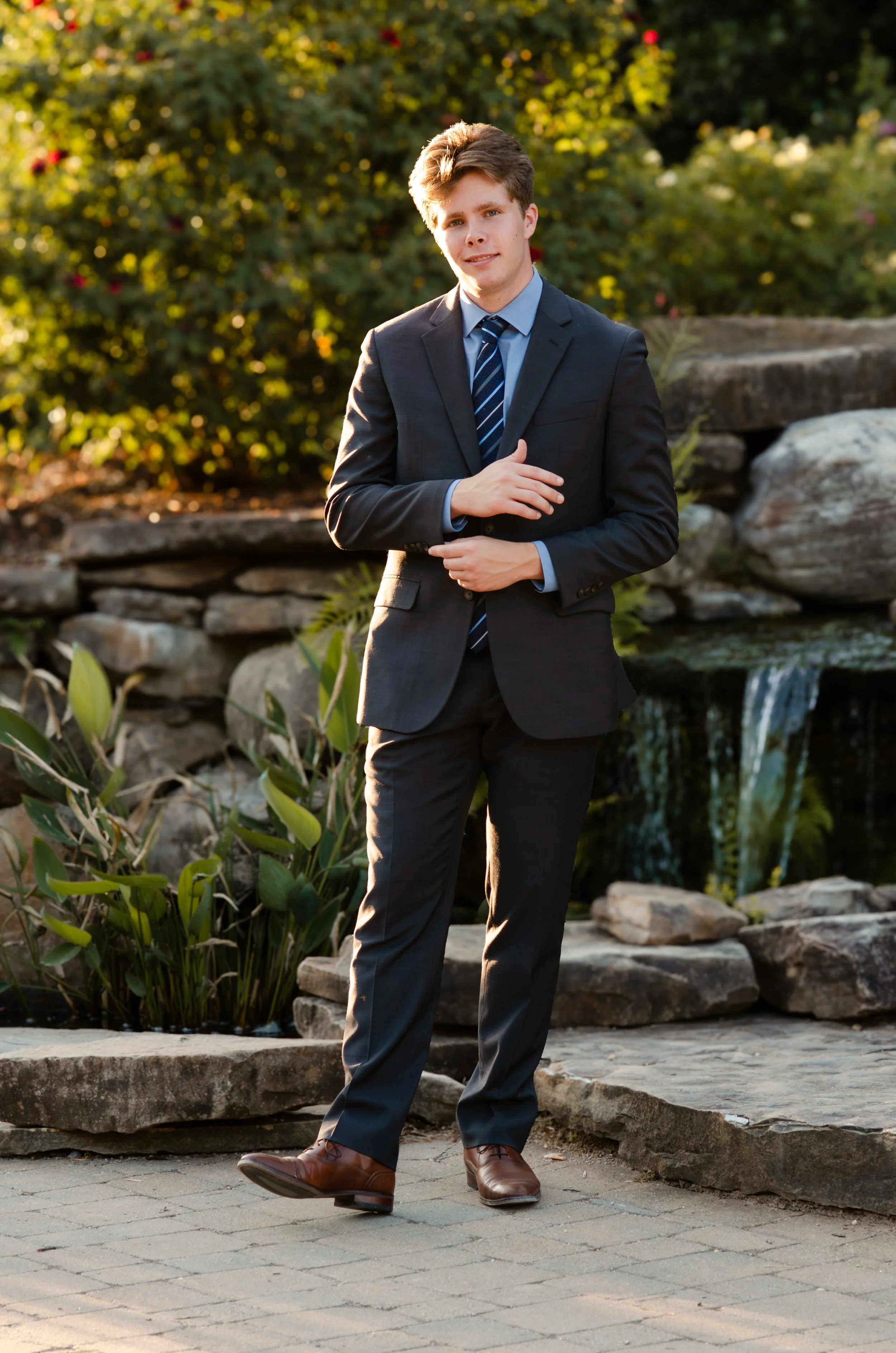 Outdoor graduation photography session near Knoxville, Tennessee.