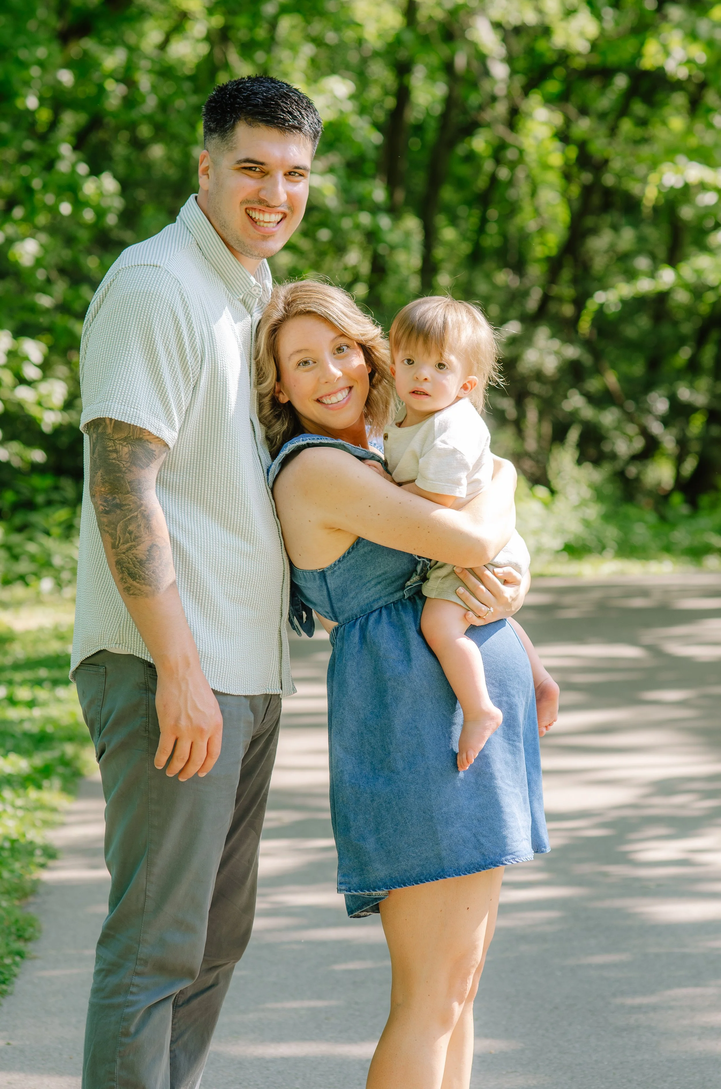 Natural maternity family photos in Maryville Tennessee