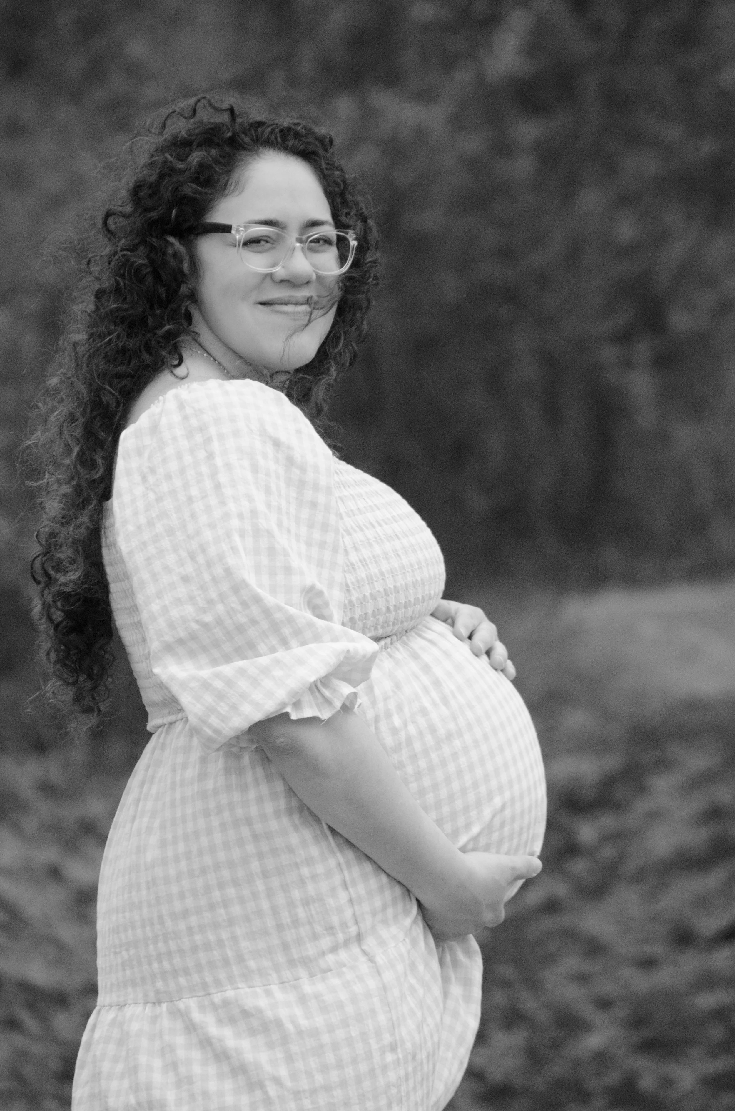 Outdoor maternity session in Knoxville with natural, unposed moments