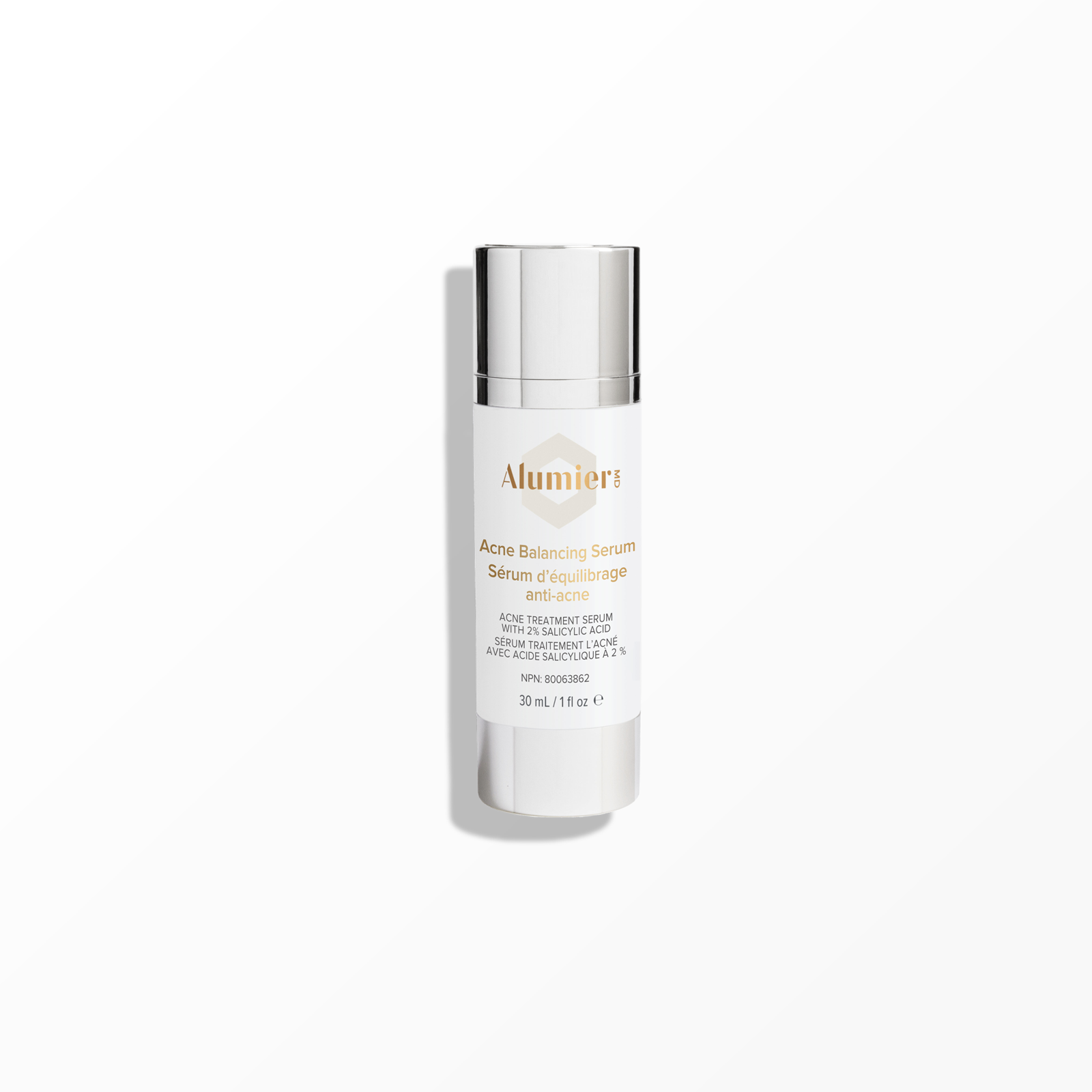 This ultra-light, hydrating formula targets imperfections, decongests pores, and manages blemish-causing bacteria, leaving your complexion clearer, hydrated, and soft to the touch.