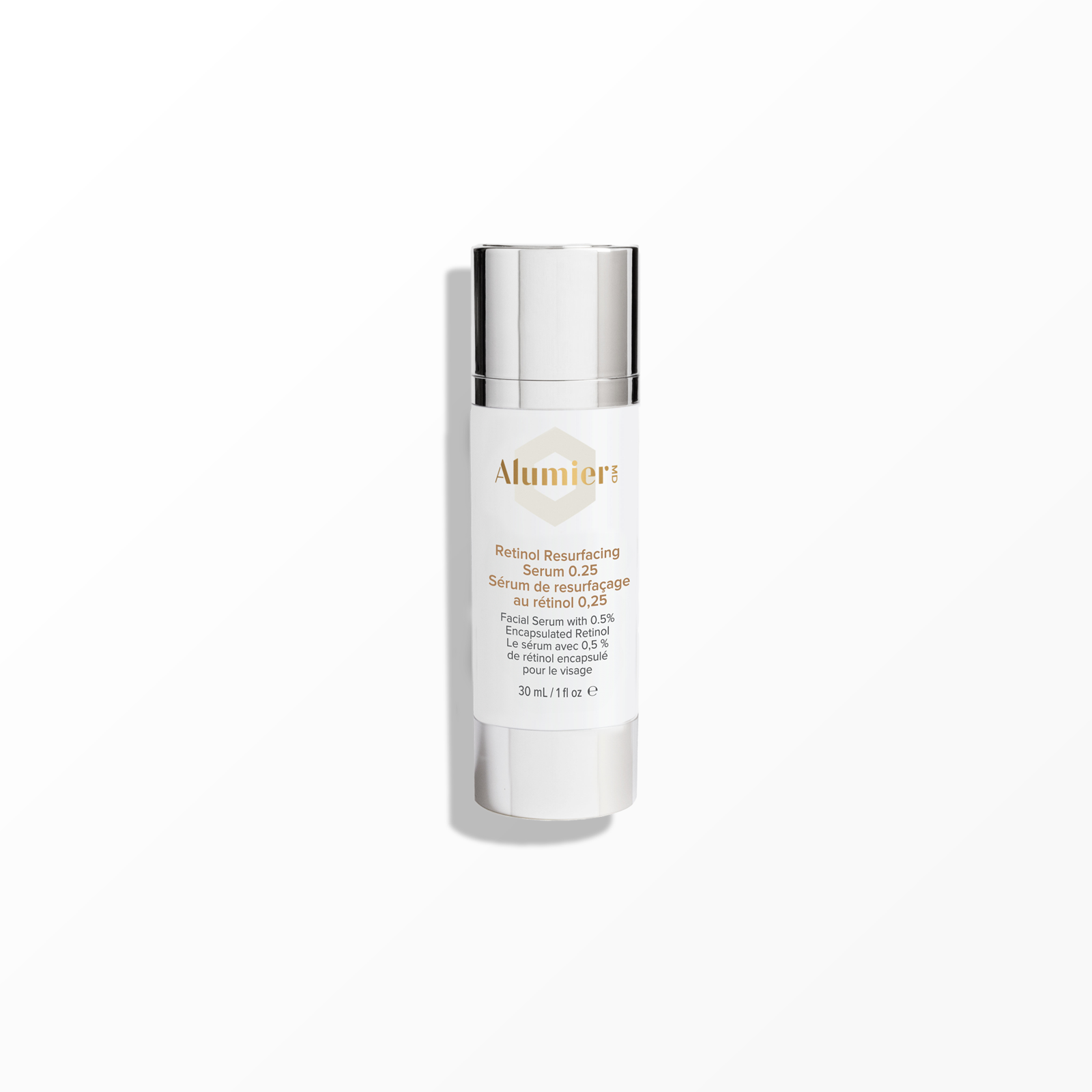 This encapsulated, time-released formula helps reduce the appearance of fine lines and wrinkles while supporting radiance and clarity associated with visible signs of oxidative aging caused by environmental exposure. With a gentle concentration of 0.