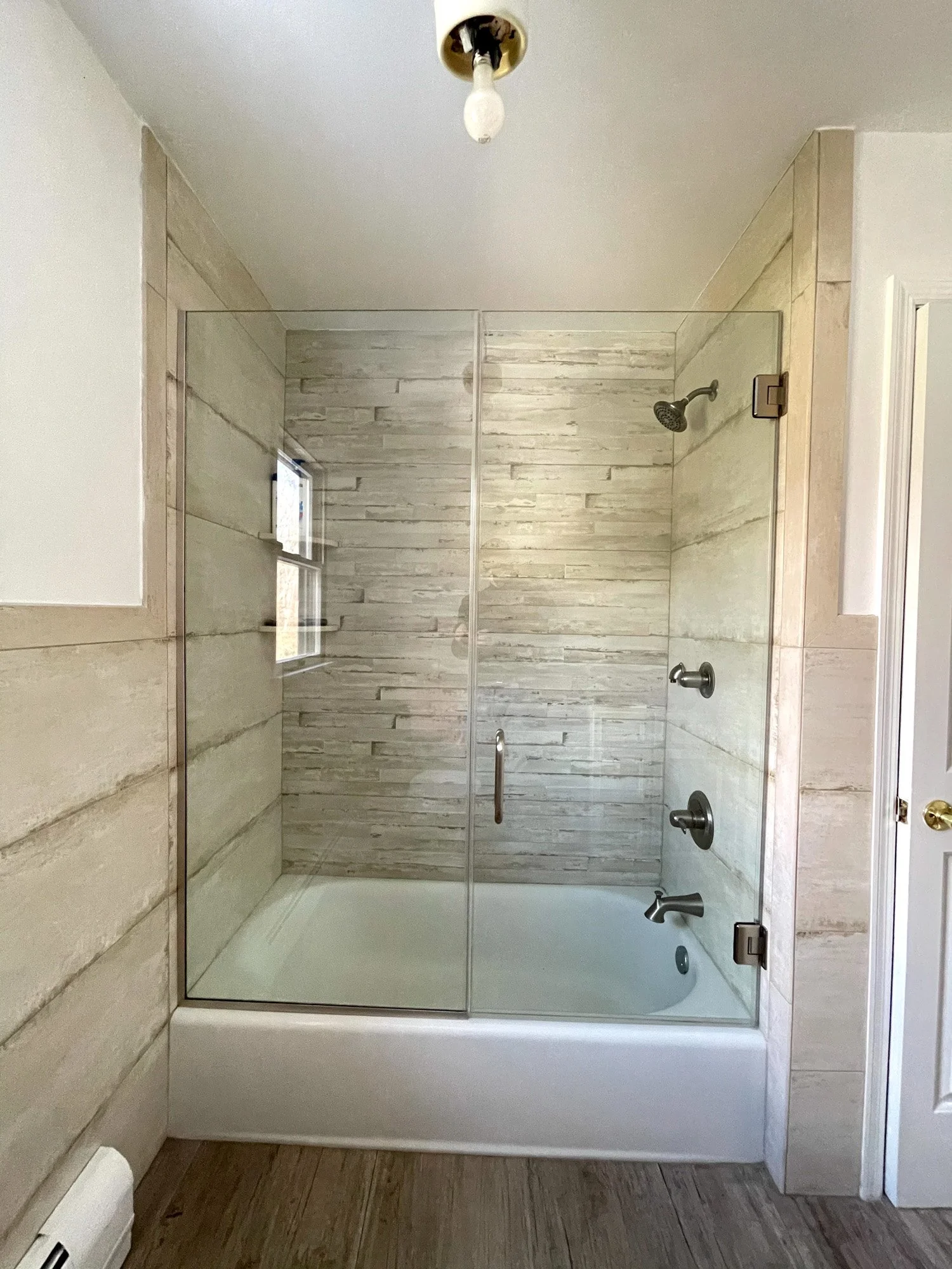 Glass Showers-69.jpg