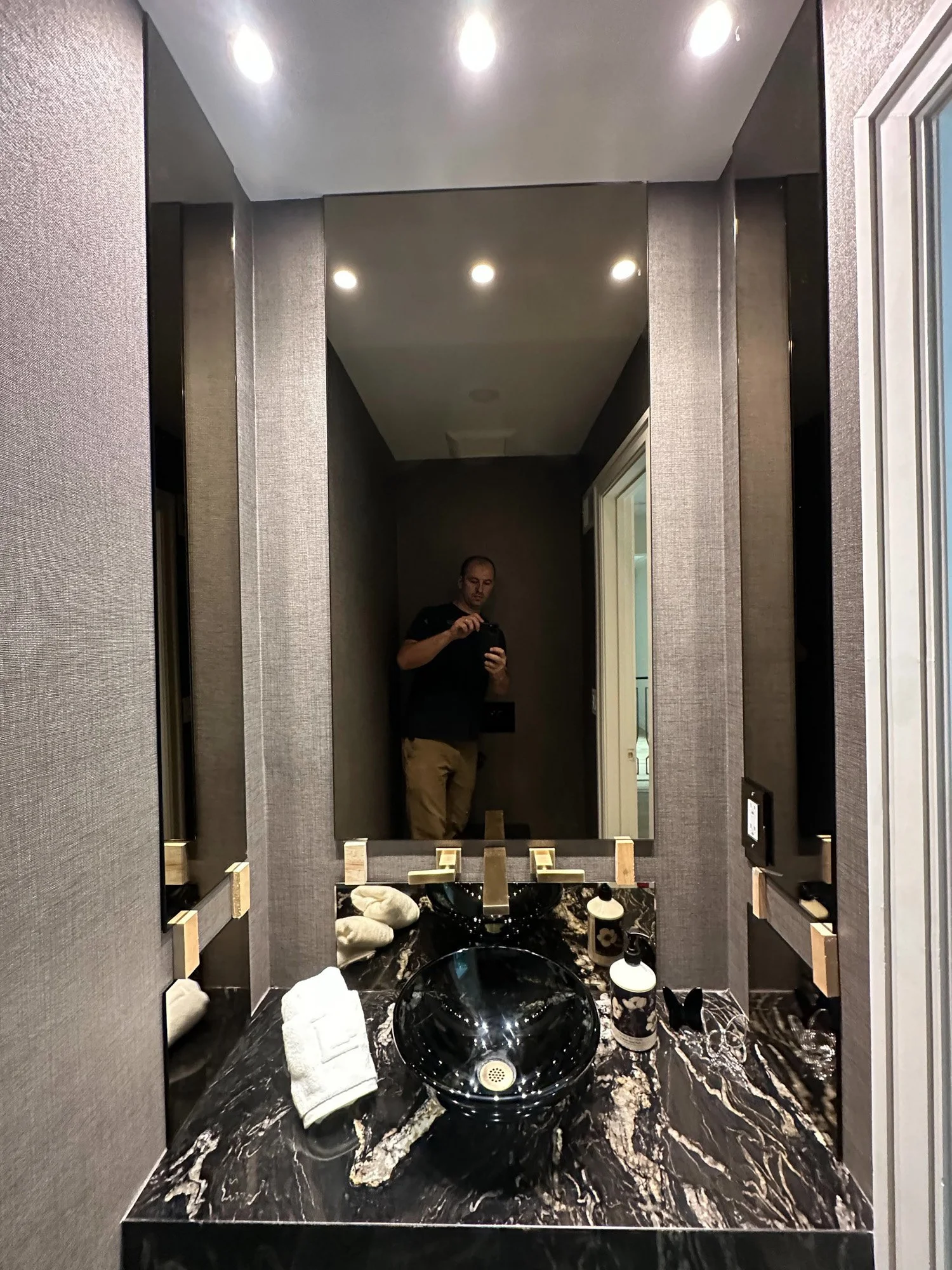 Glass Mirrors-67.jpg