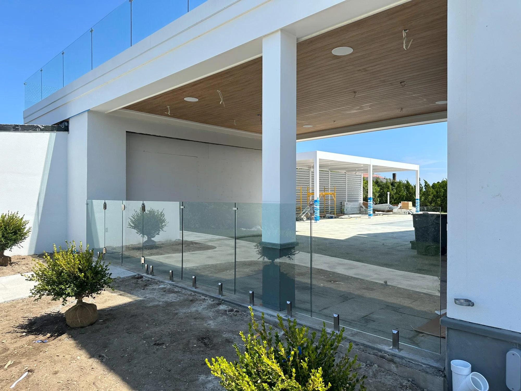 Glass pool fence-26.jpg