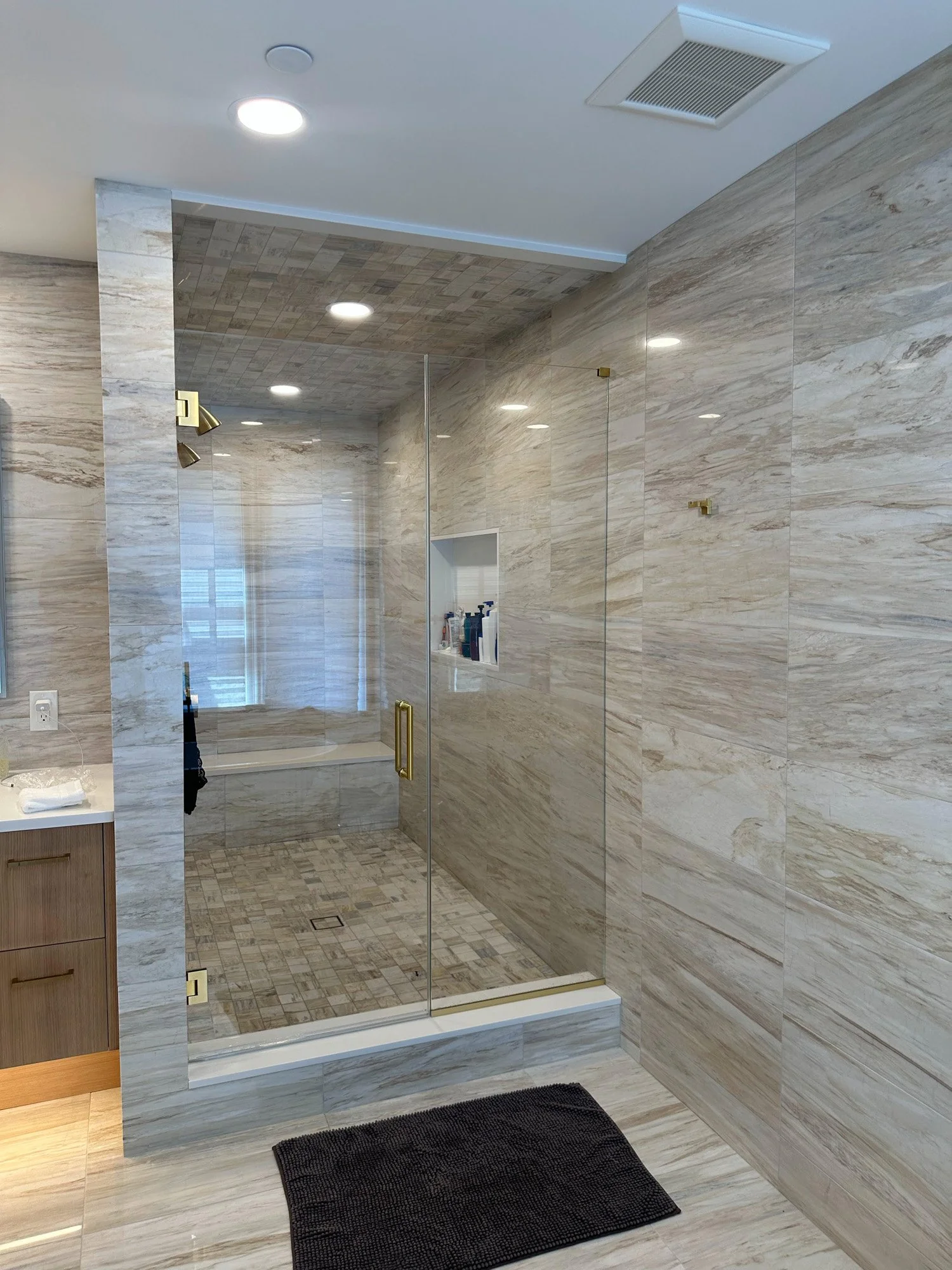 Glass Showers-160.jpg