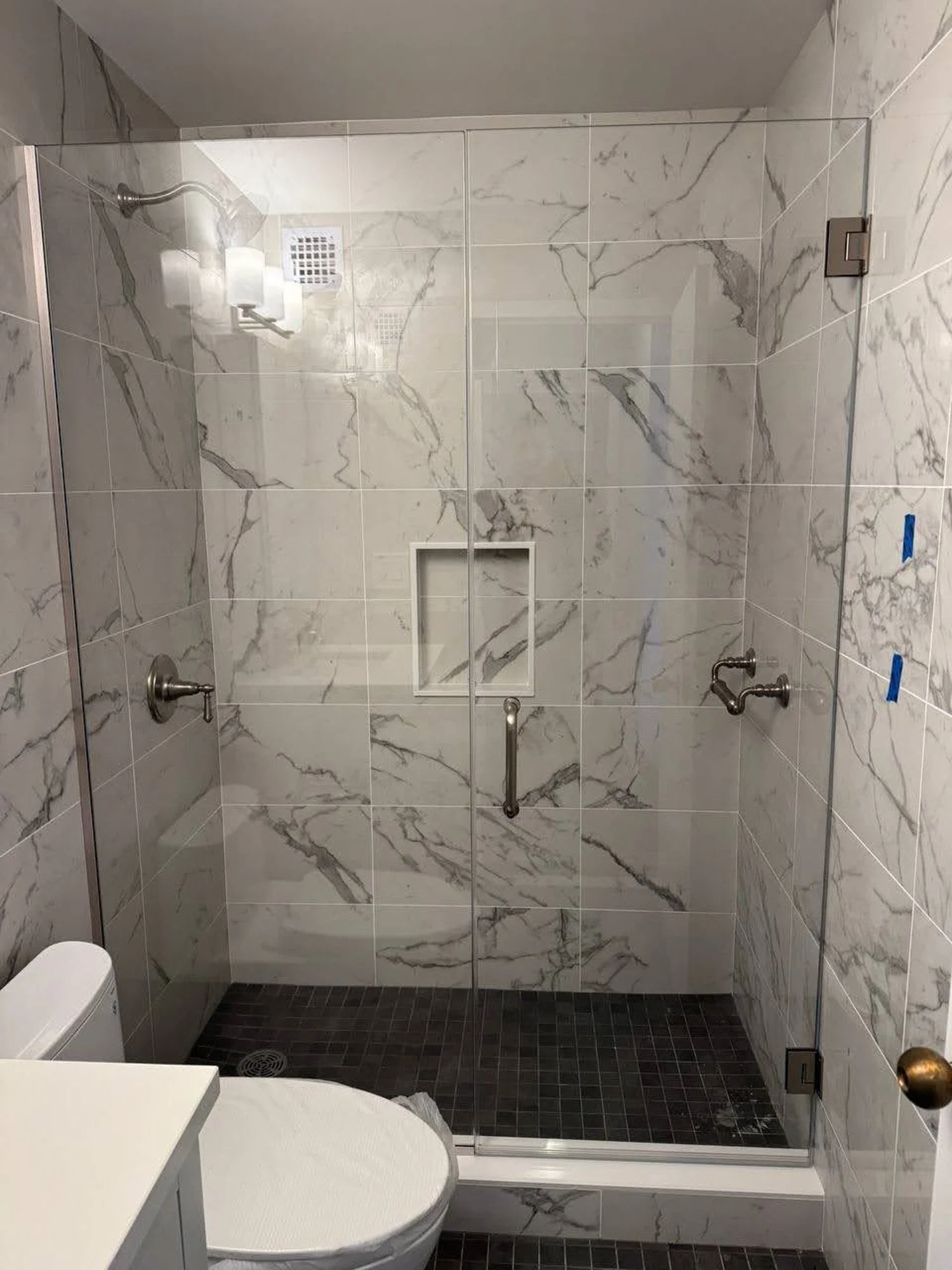 Glass Showers-181.jpg