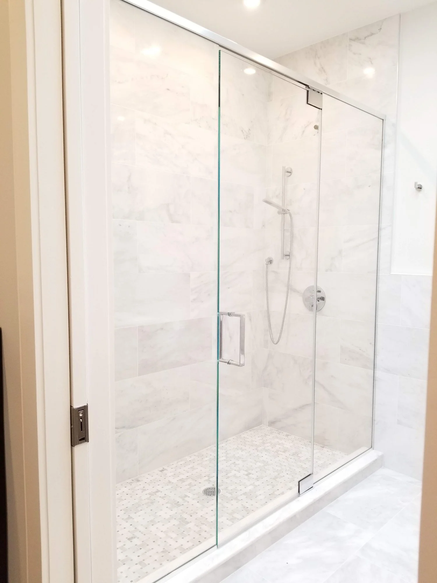 Glass Showers-29.jpg