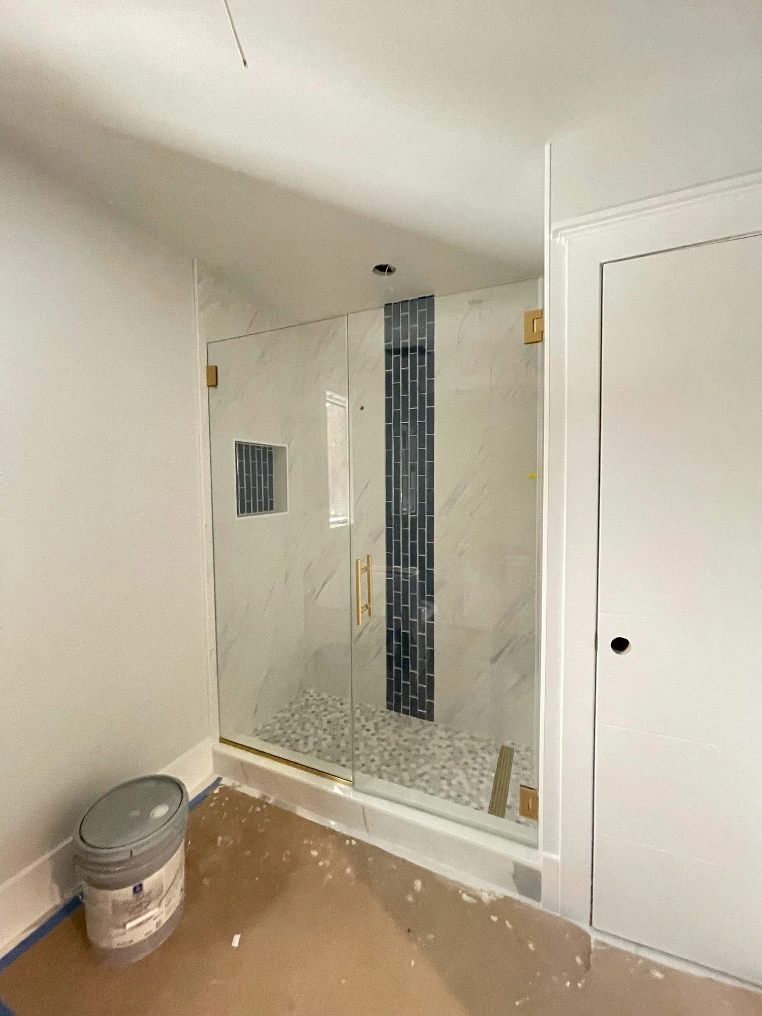 Glass Showers-74.jpg