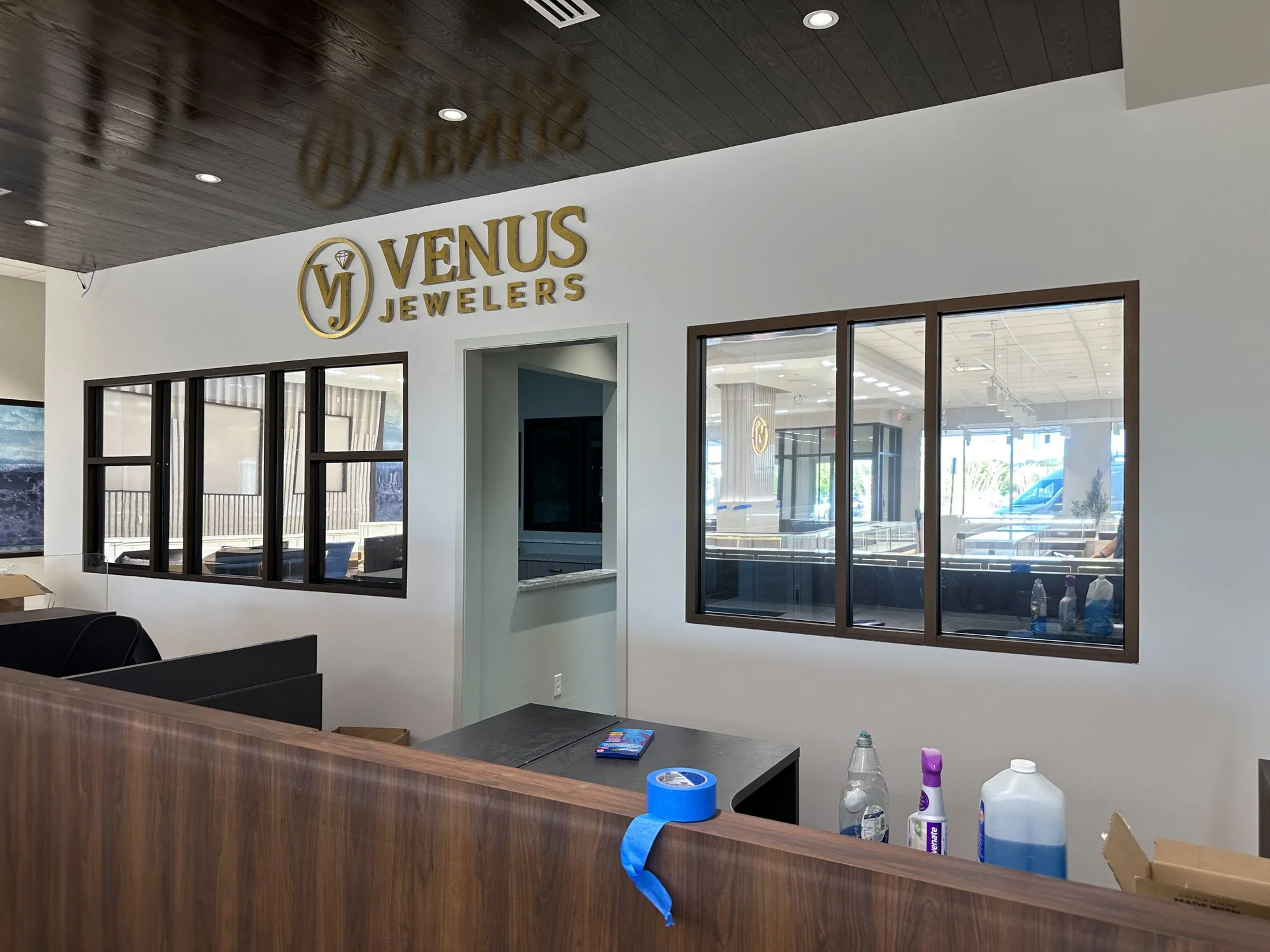 Glass Storefronts-17.jpg